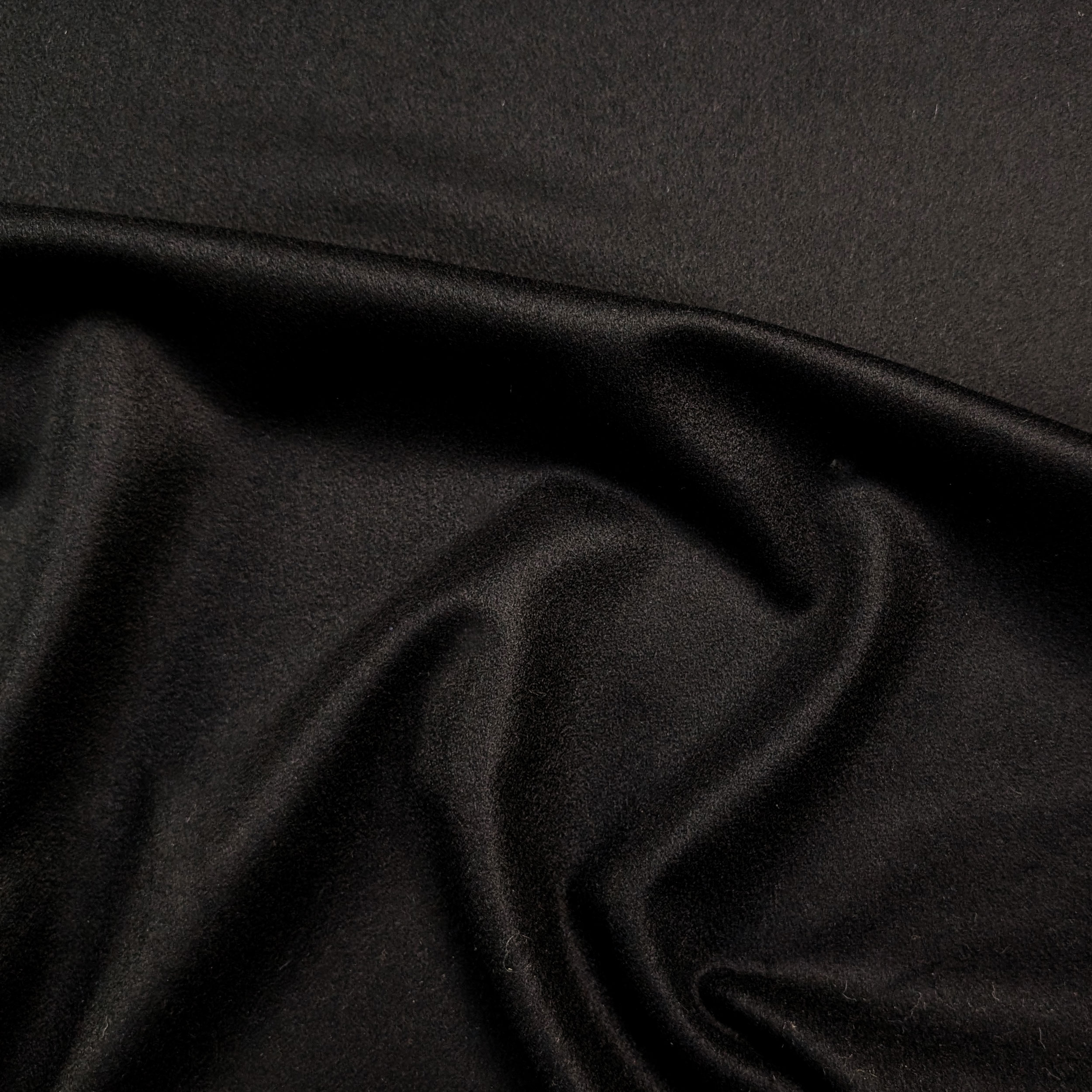 Cappotto in Pura Lana Tinta Nera Image