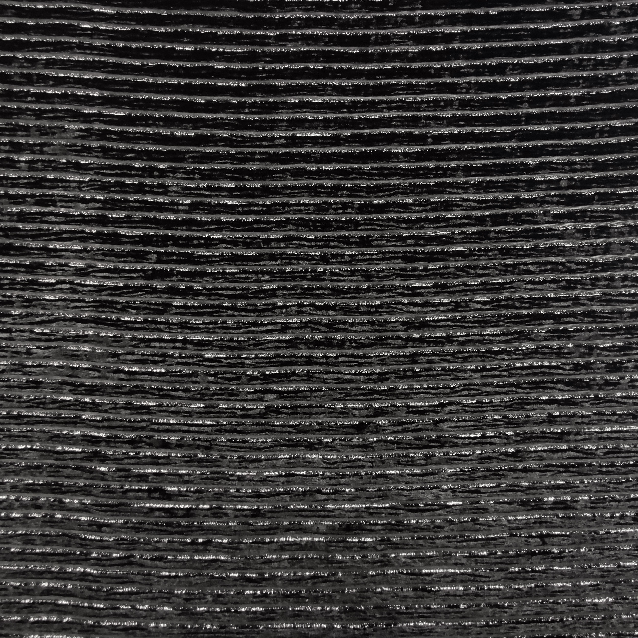 tessuto-vellutina-righe-lurex-sfondo-nero