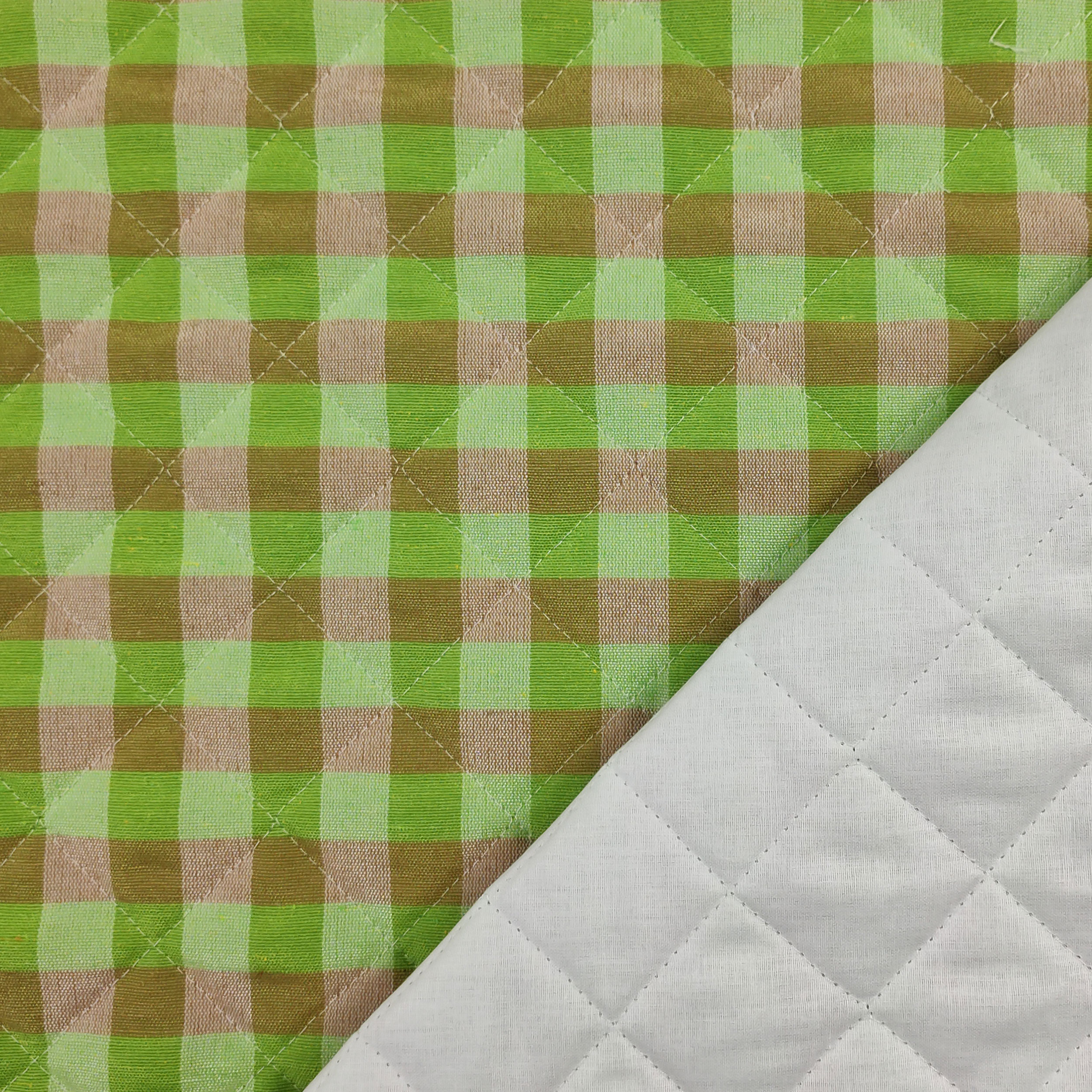 Tessuto Trapuntato Quadretti Verde e Cammello