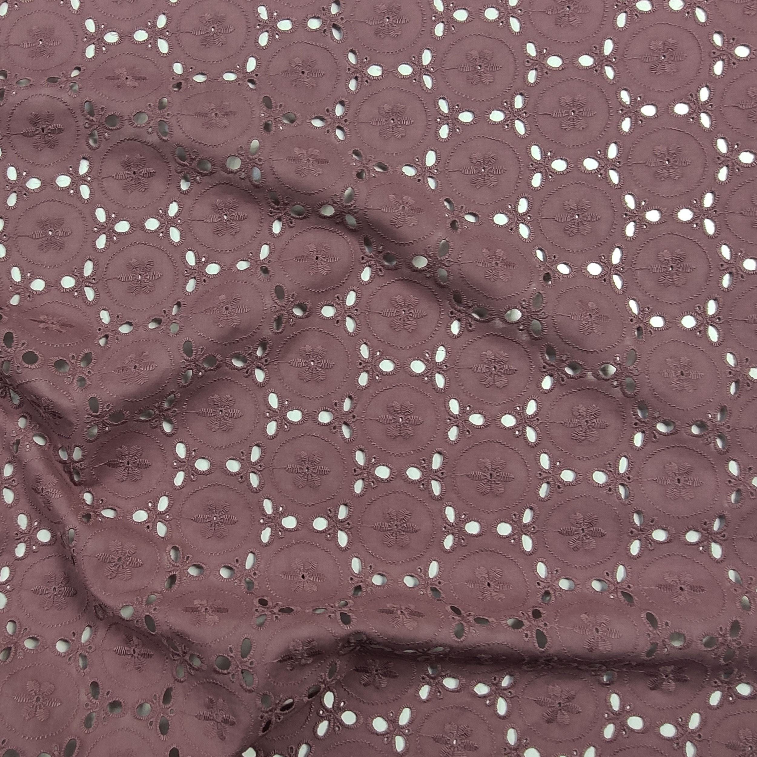 Tessuto Sangallo Rosa Antico Scuro Doppio Bordo Ricamato