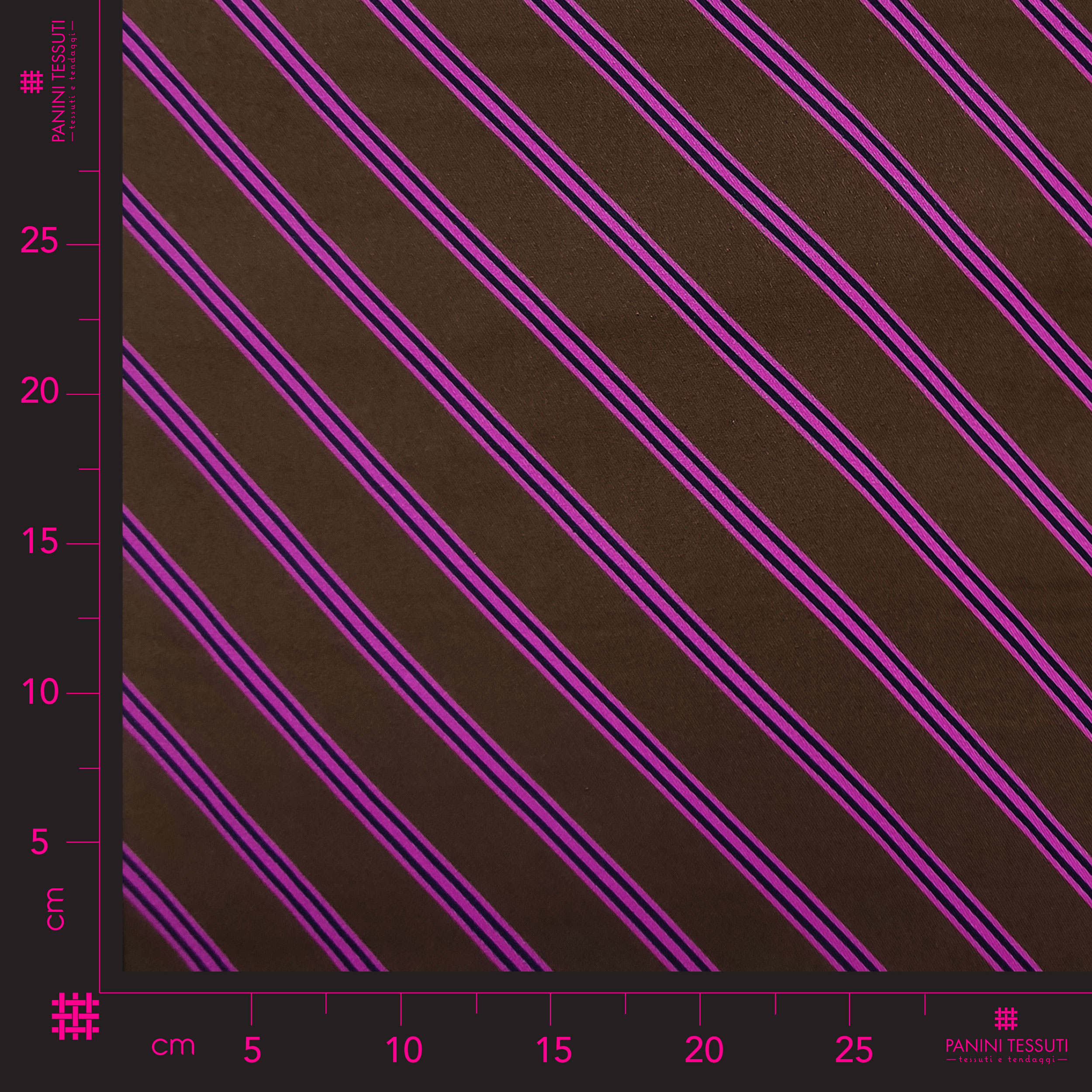 Cotone Linee Oblique Fuxia Sfondo Marrone