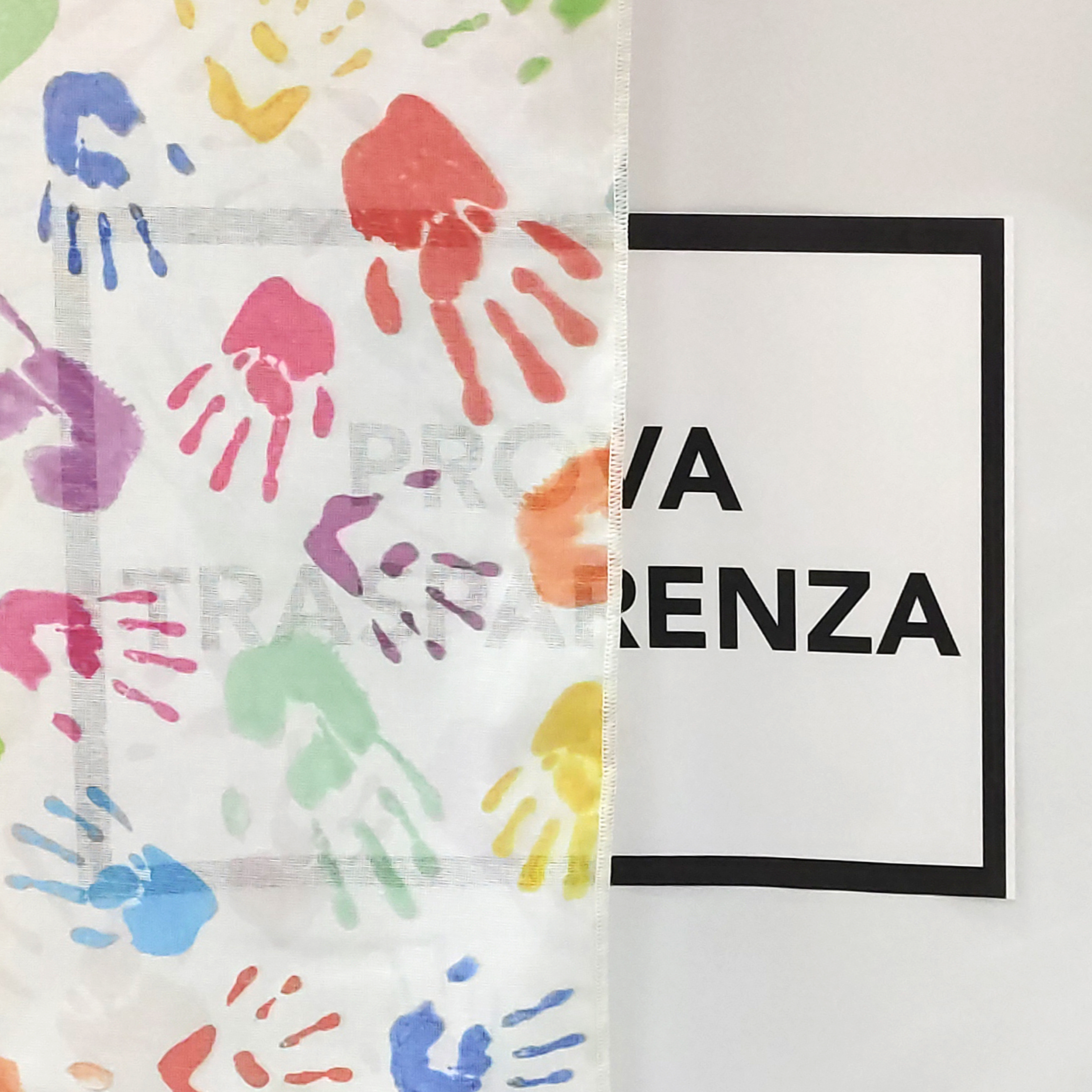 Tessuto Tenda Impronte Mani Colorate