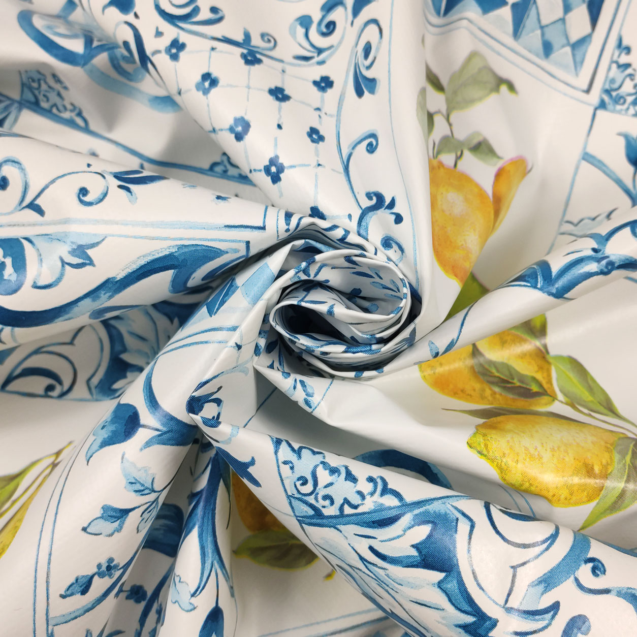 Ritaglio Tovaglia Plastificata Ceramica Maiolica e Limoni 250x140 cm