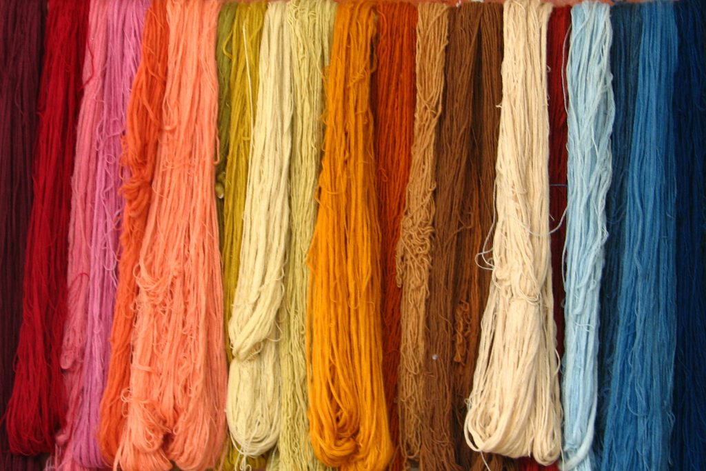 tinta-naturale-fibre-panini-tessuti