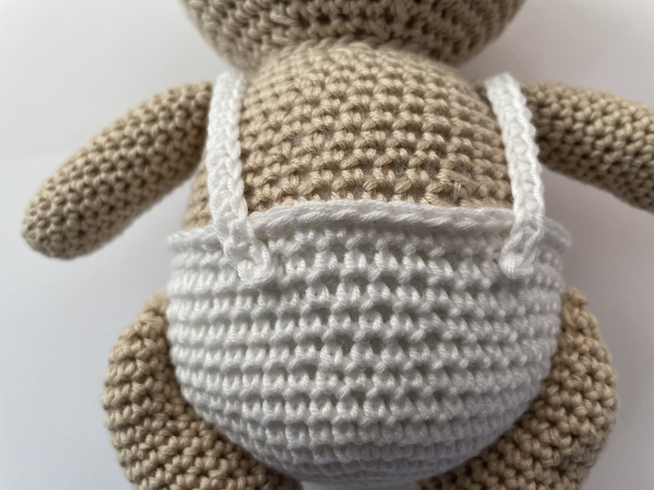 assemblaggio-pupazzo-crochet