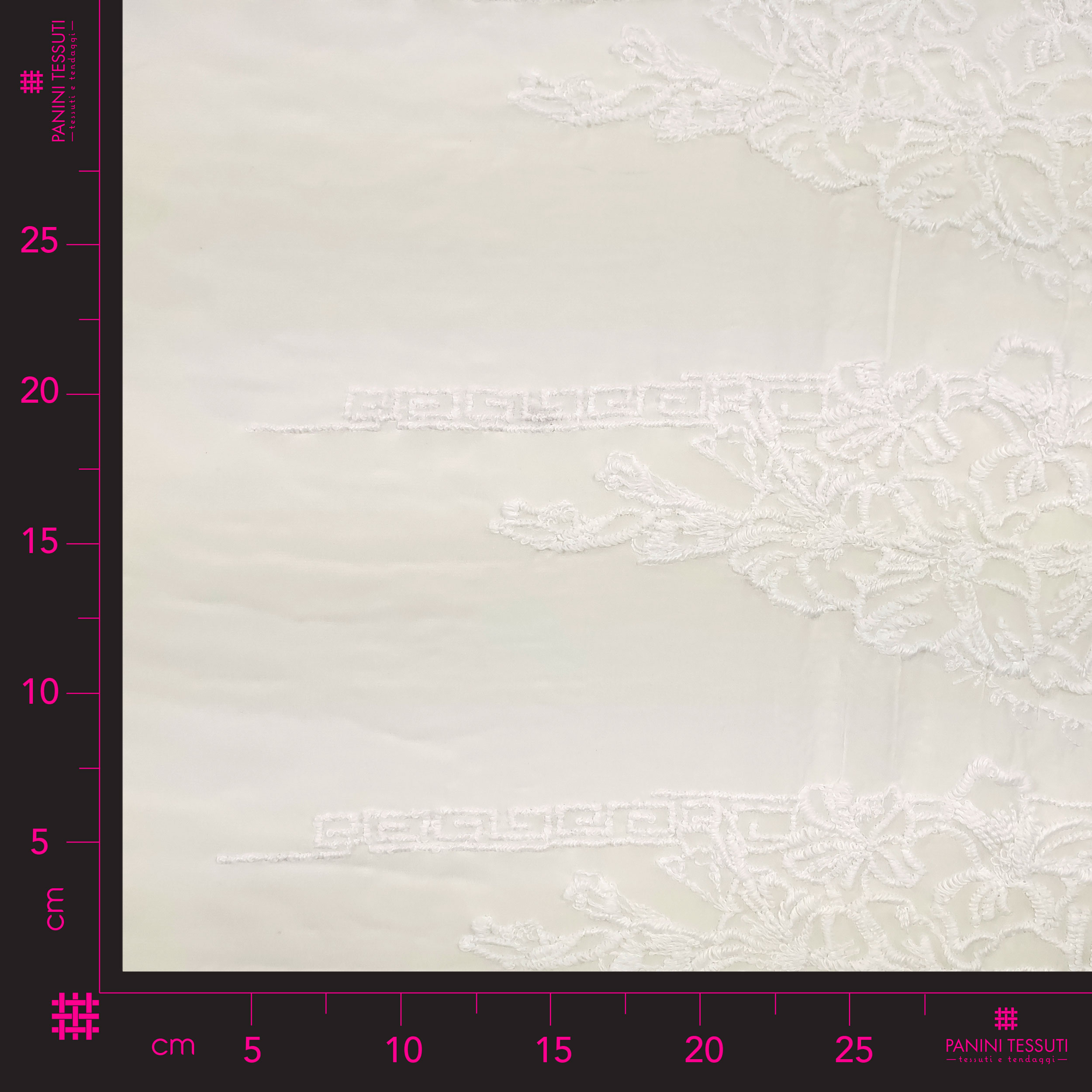 Tessuto Chiffon Ricamato Doppio Smerlo Bianco