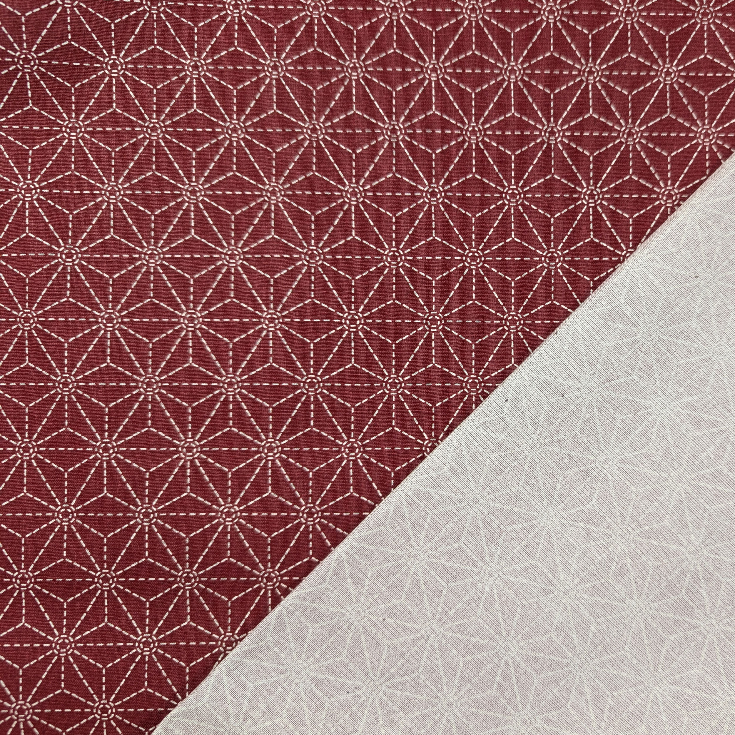 Popeline Cotone Bordeaux con Stelle Geometriche Image