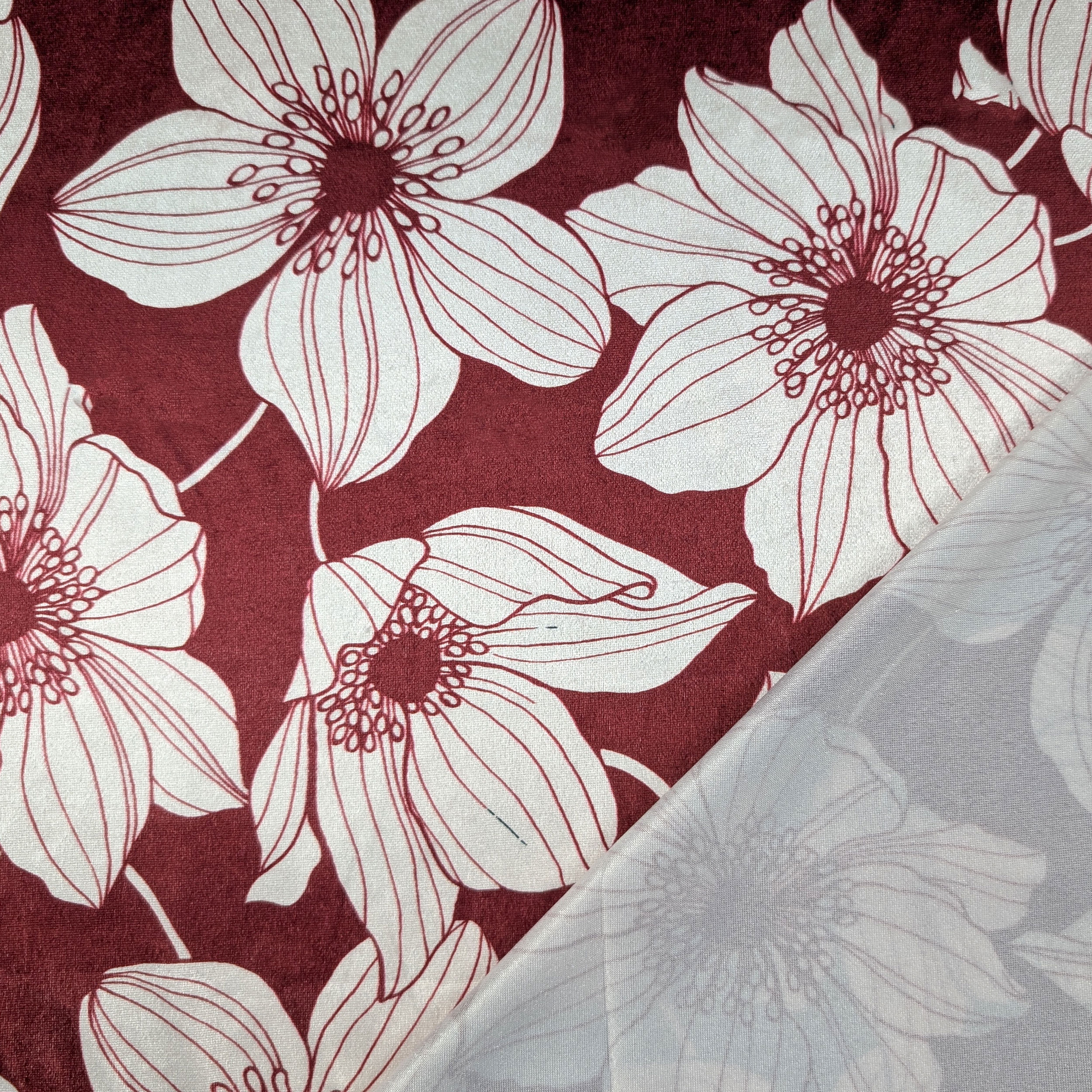Vellutina Bordeaux Fiori Moda Bianchi Image
