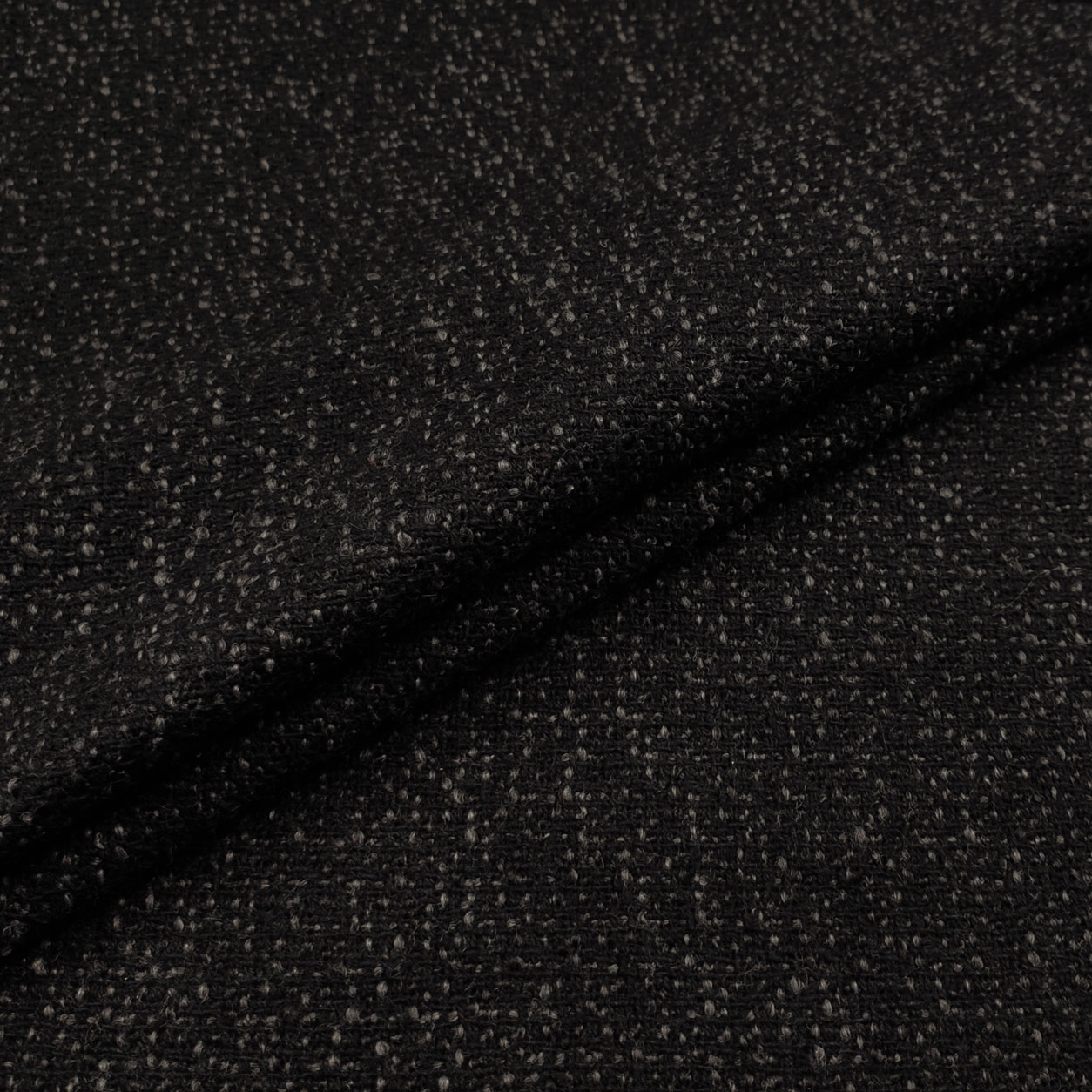 tessuto-maglia-grigio-nero