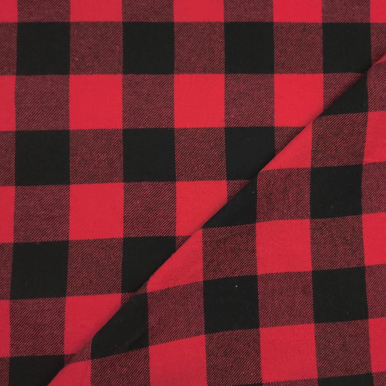 flanella-tessuto-sottile-fantasia-quadro-rosso-e-nero