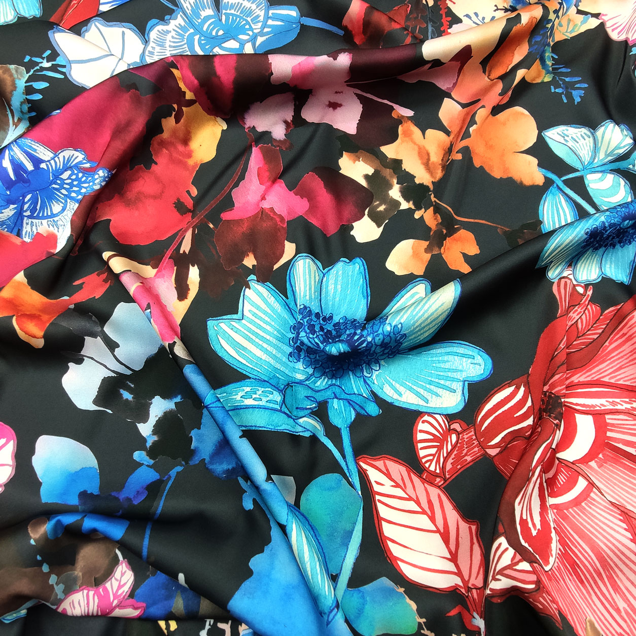rasetto-leggermente-elastico-fiori-colorati