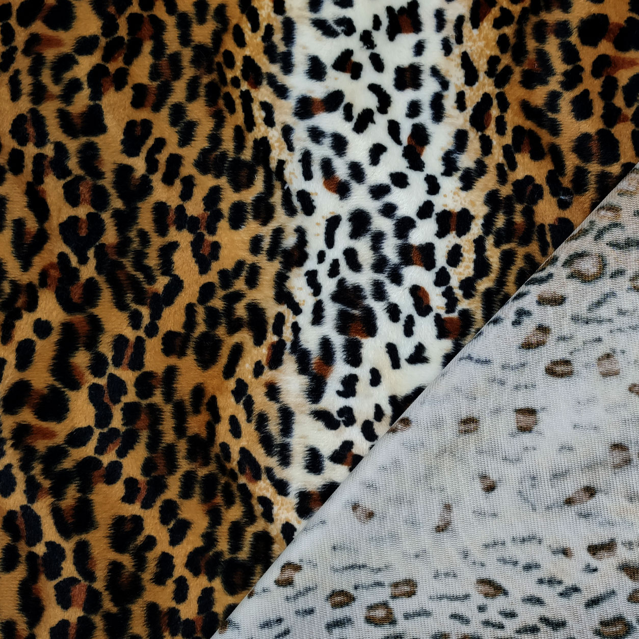 pelliccia-di-cavallino-macchie-di-leopardo