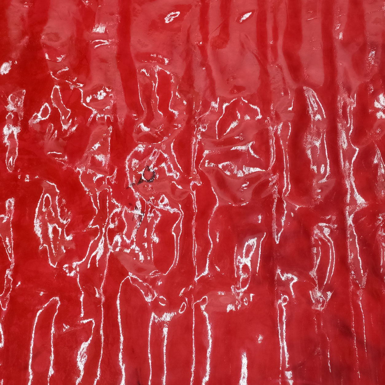 vera-pelle-laccata-rossa