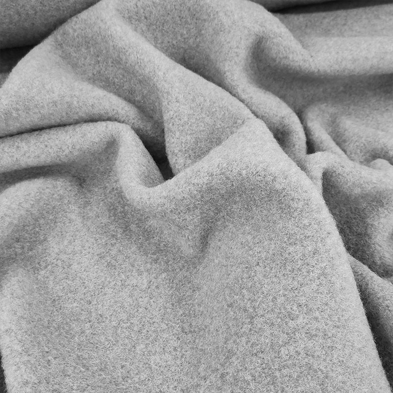 cappotto-tessuto-grigio-chiaro