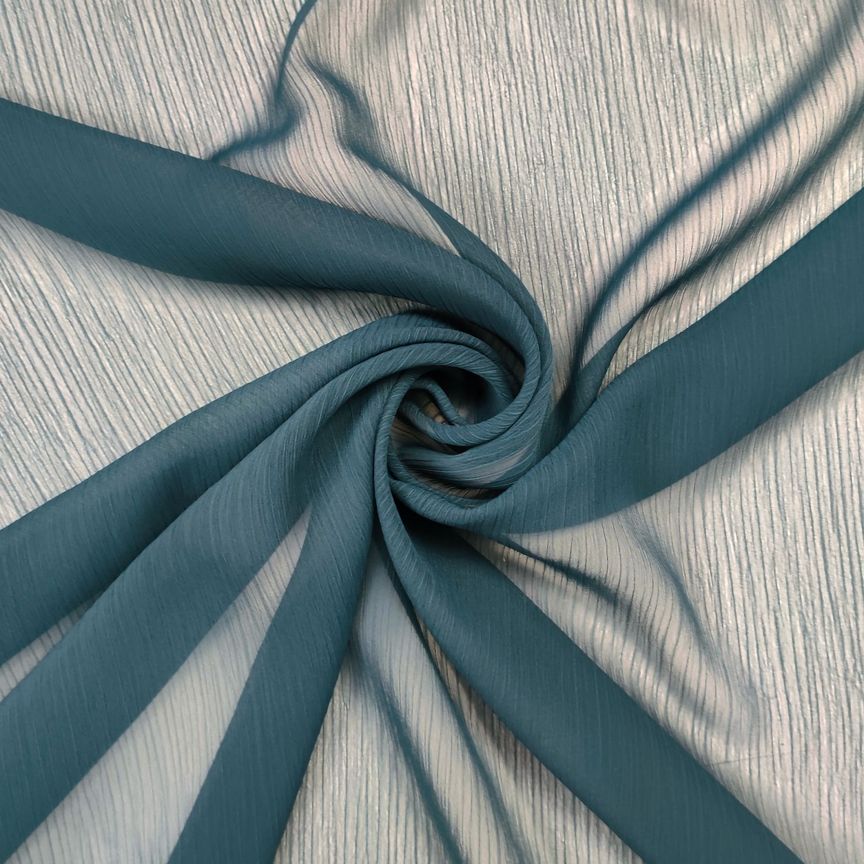 OYSTER Plissettato Raso Voile W140cms 8 metri @ £ 12 per metro 