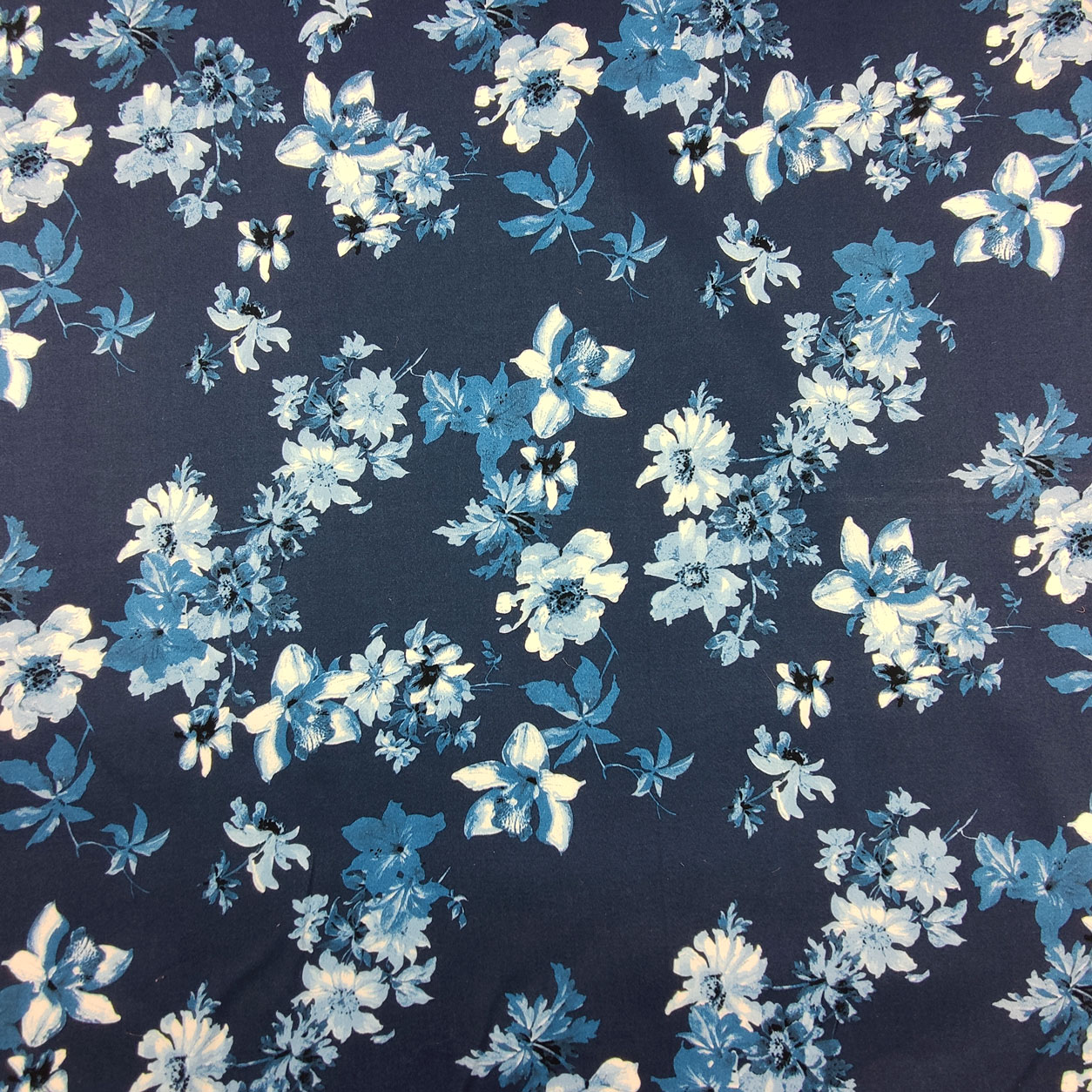 Rasatello di Cotone Fiori Sfondo Blu