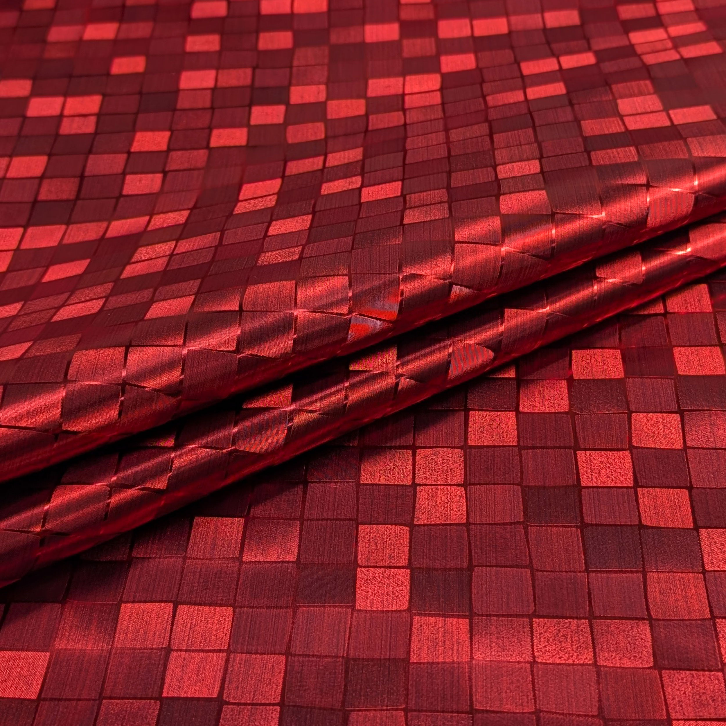 Ritaglio Tessuto per Tovaglia Metallizzata Damina Rosso 80x140 cm Image
