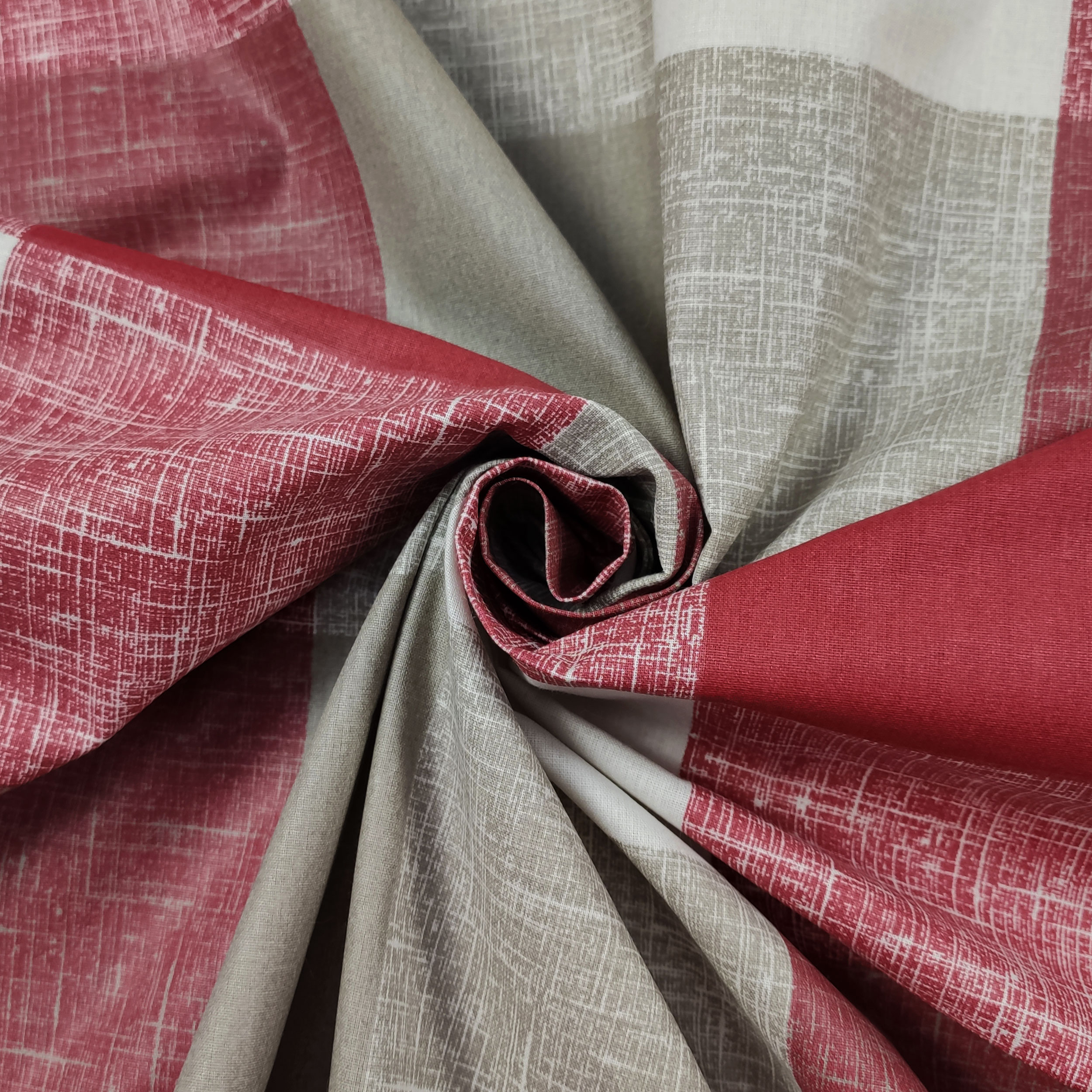 Tessuto Cotone Quadri Rossi e Beige