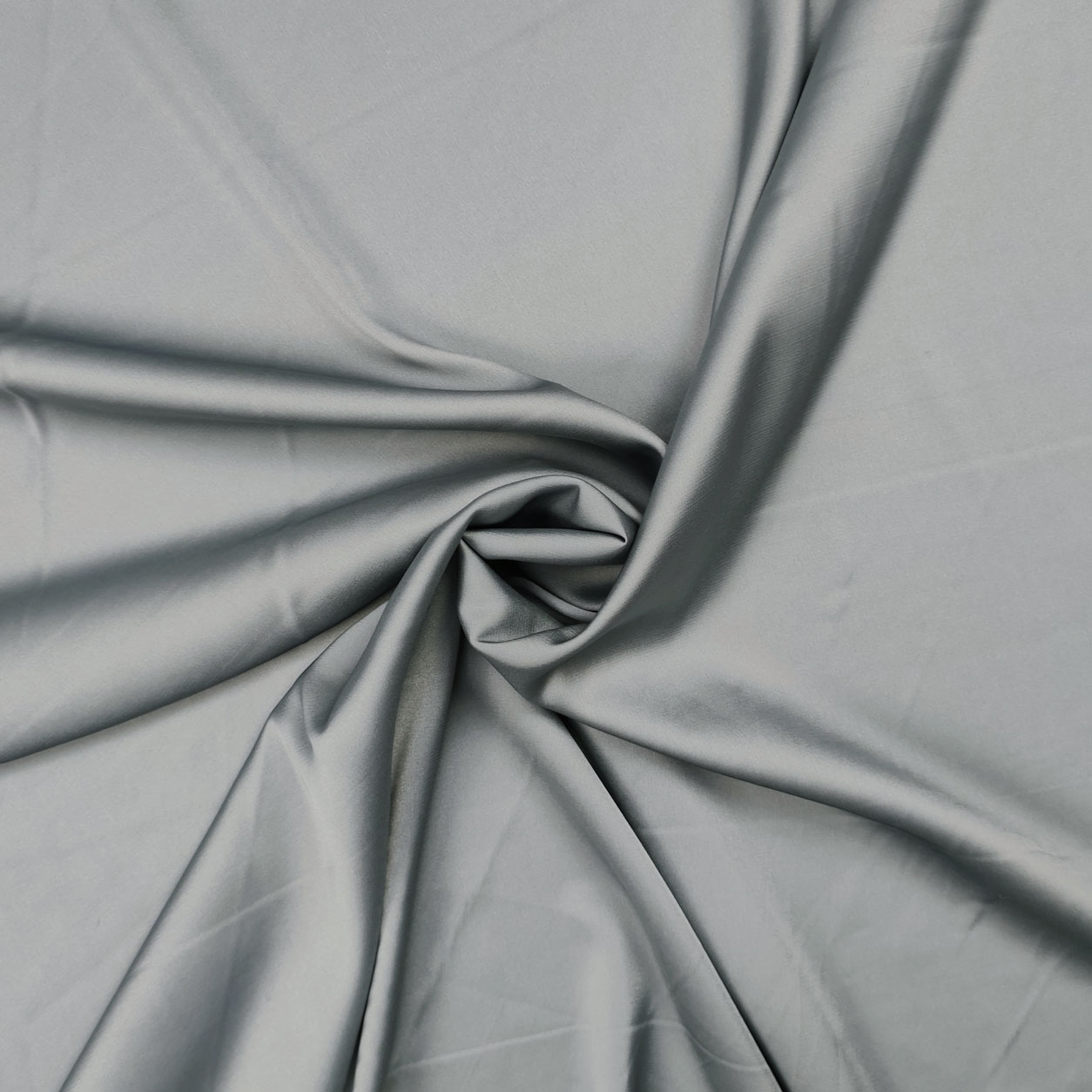 rasetto-effetto-seta-grigio