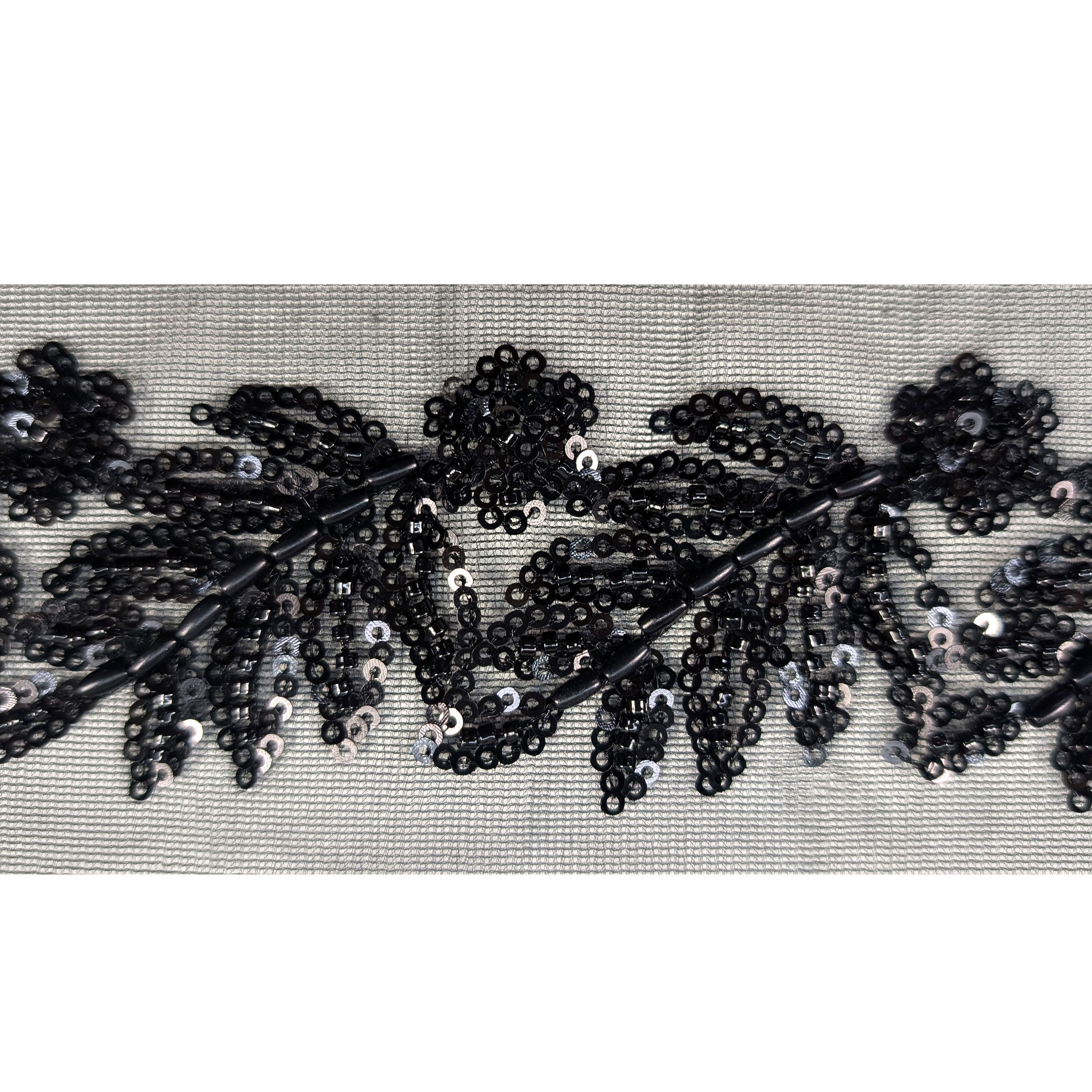Passamaneria Tulle Foglie Paillettes e Perline Nero Image