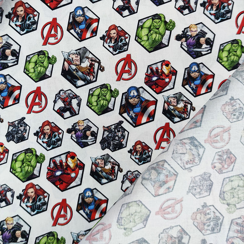 leggero tessuto di cotone avengers logo