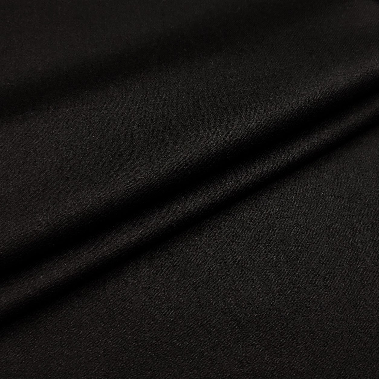 tessuto-tinta-unita-nero-pesante
