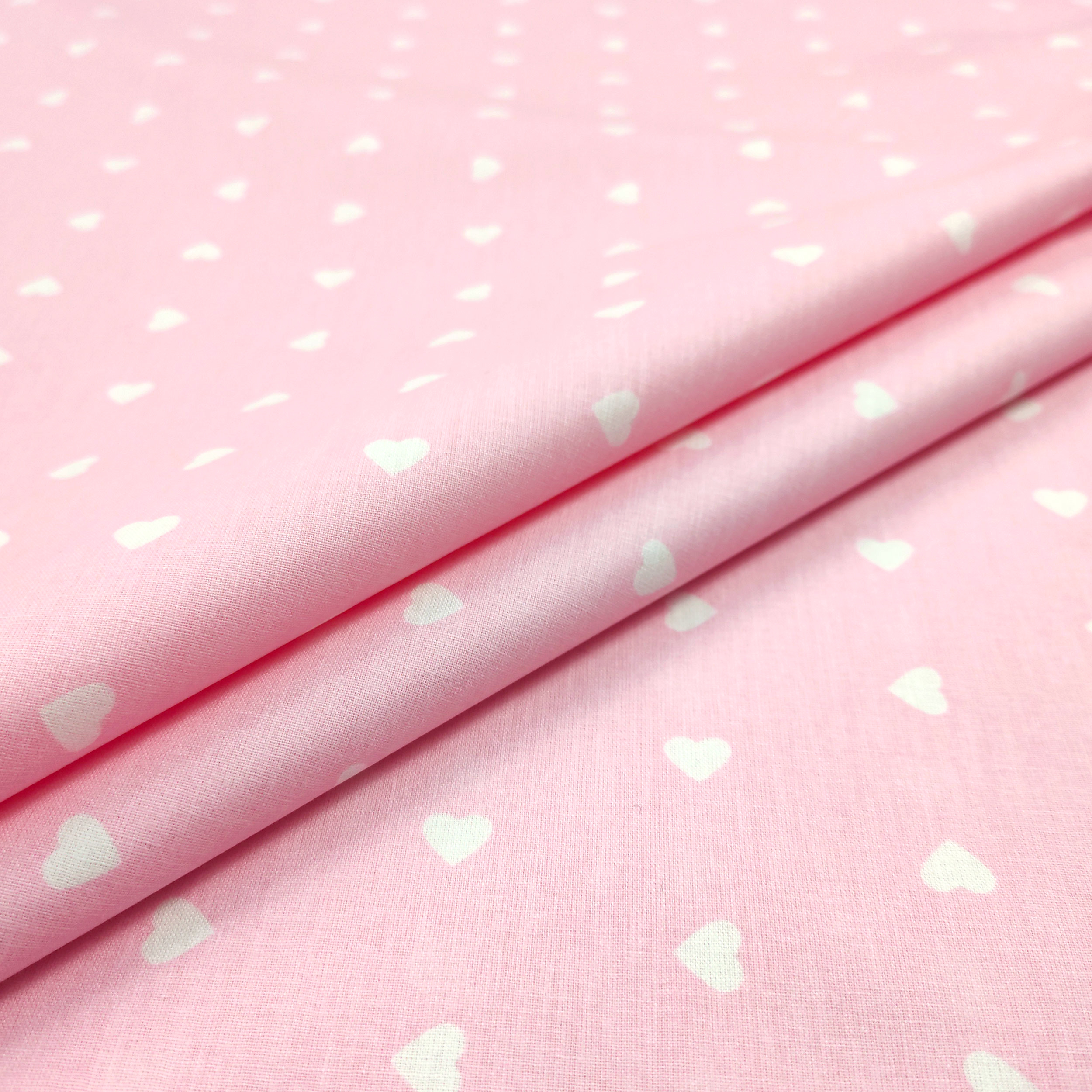 cotone online cuori bianchi sfondo rosa (2)