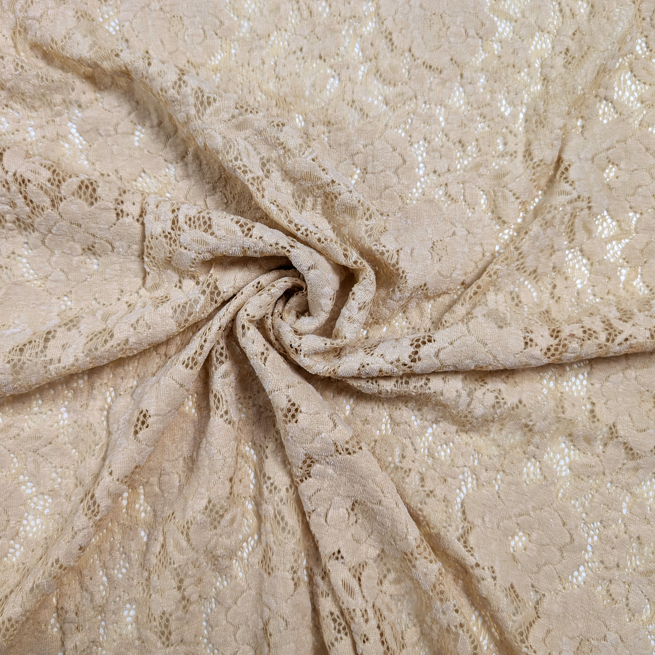 Pizzo Inserto Rose Velluto Beige Image