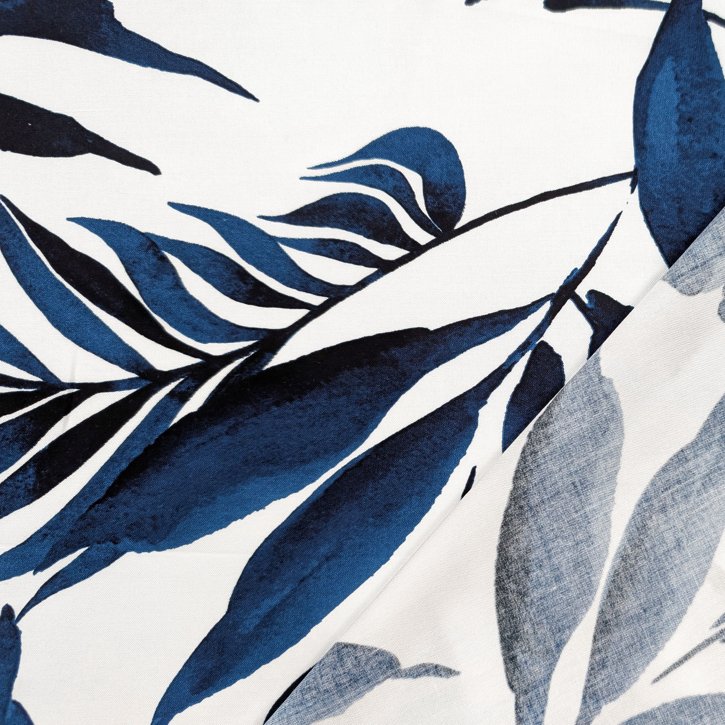 Ritaglio Popeline di Viscosa Foglie Blu 85x145 cm Image