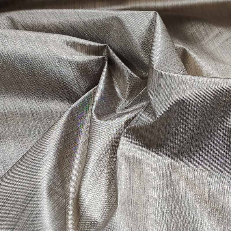 tovaglie-plastificate-metallizzate-oro