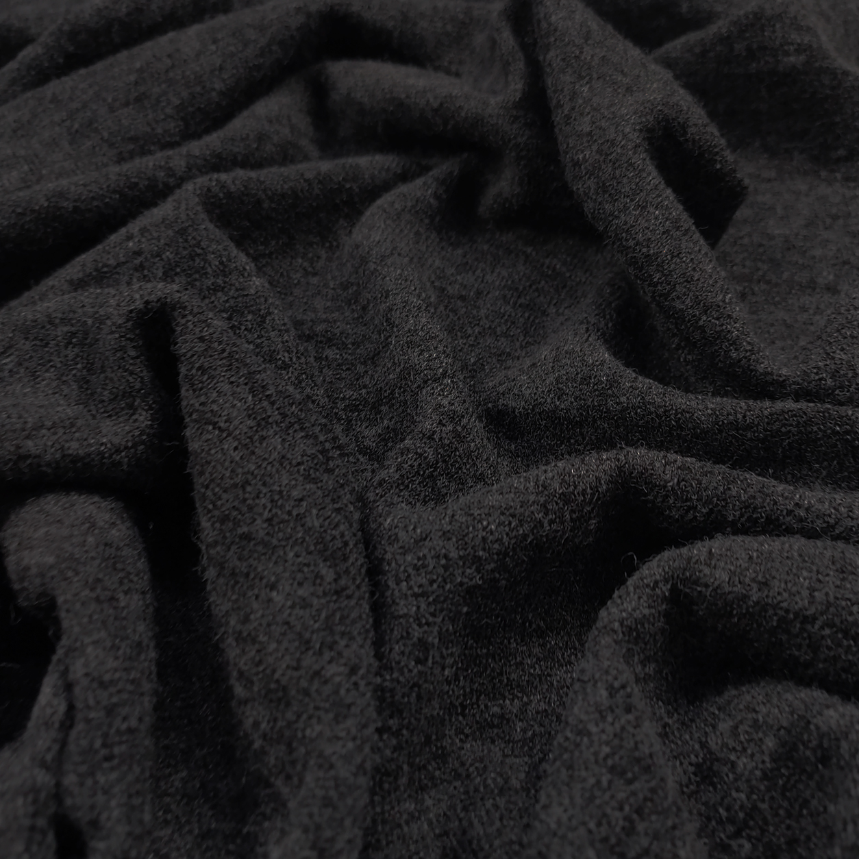 lana-maglia-grigio-scuro-melange