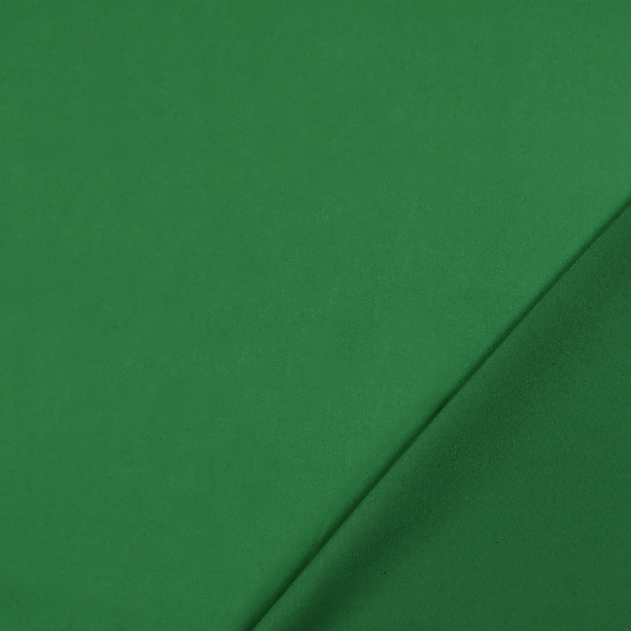 rasetto-effetto-seta-verde-piega