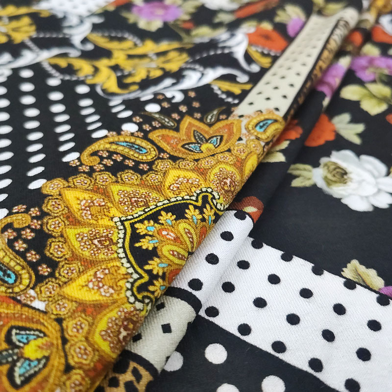 Tessuto Maglina Patchwork Animalier