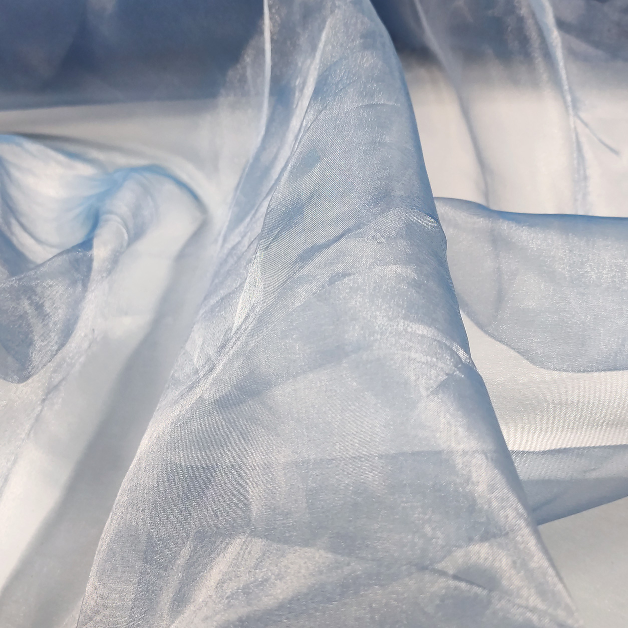 tessuto-per-abiti-cerimoniali-organza-azzurra