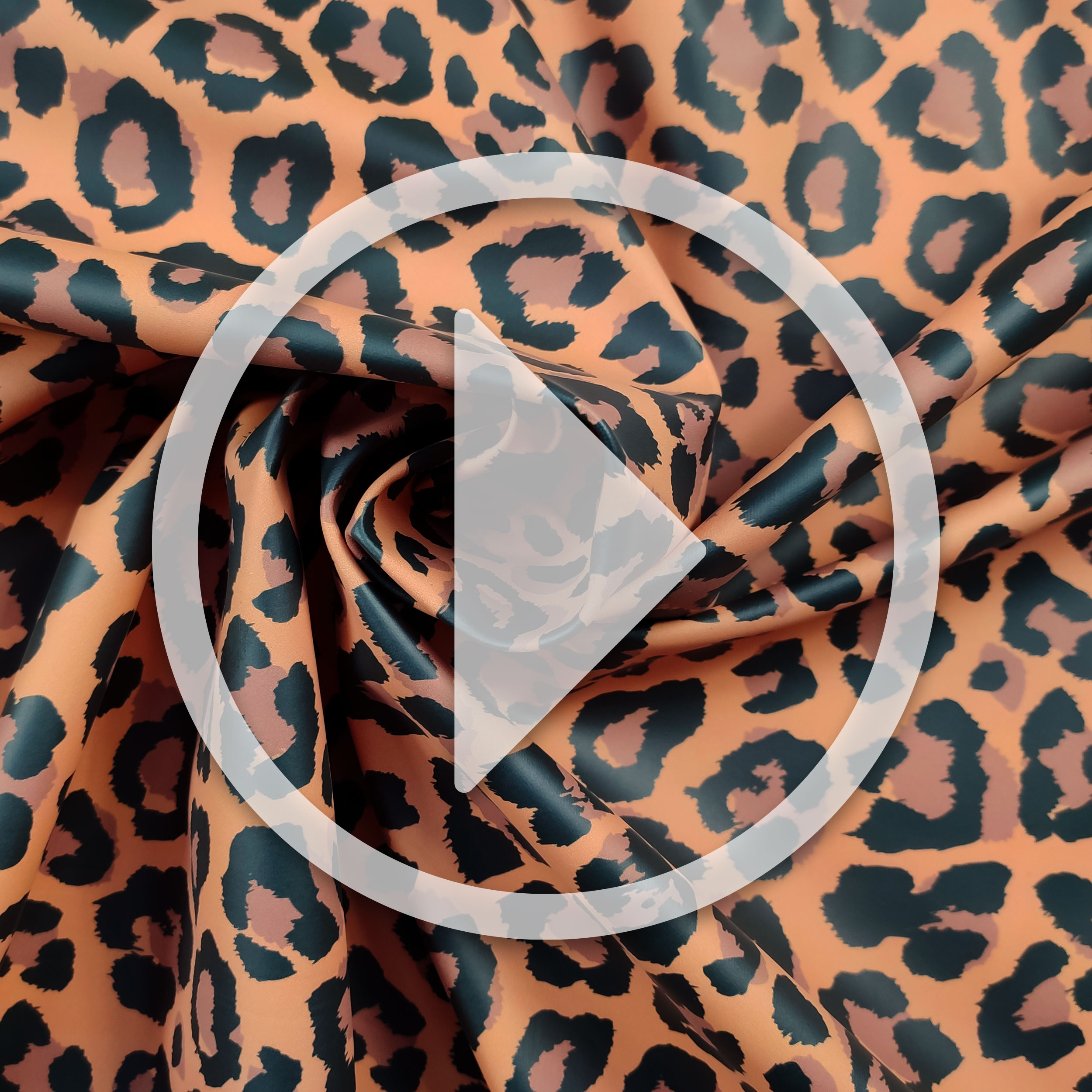 Impermeabile a Fantasia Leopardata Image