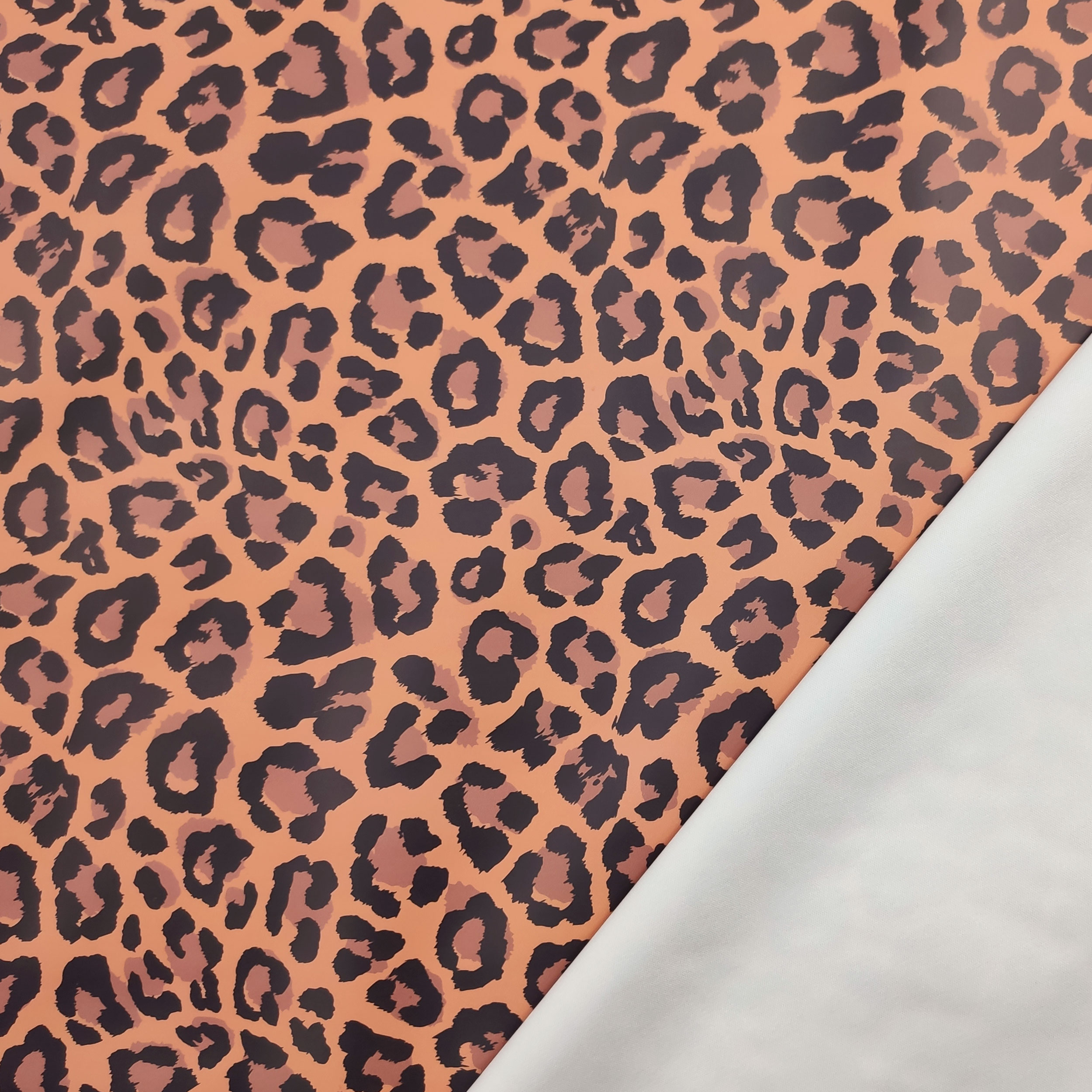 Impermeabile a Fantasia Leopardata Image