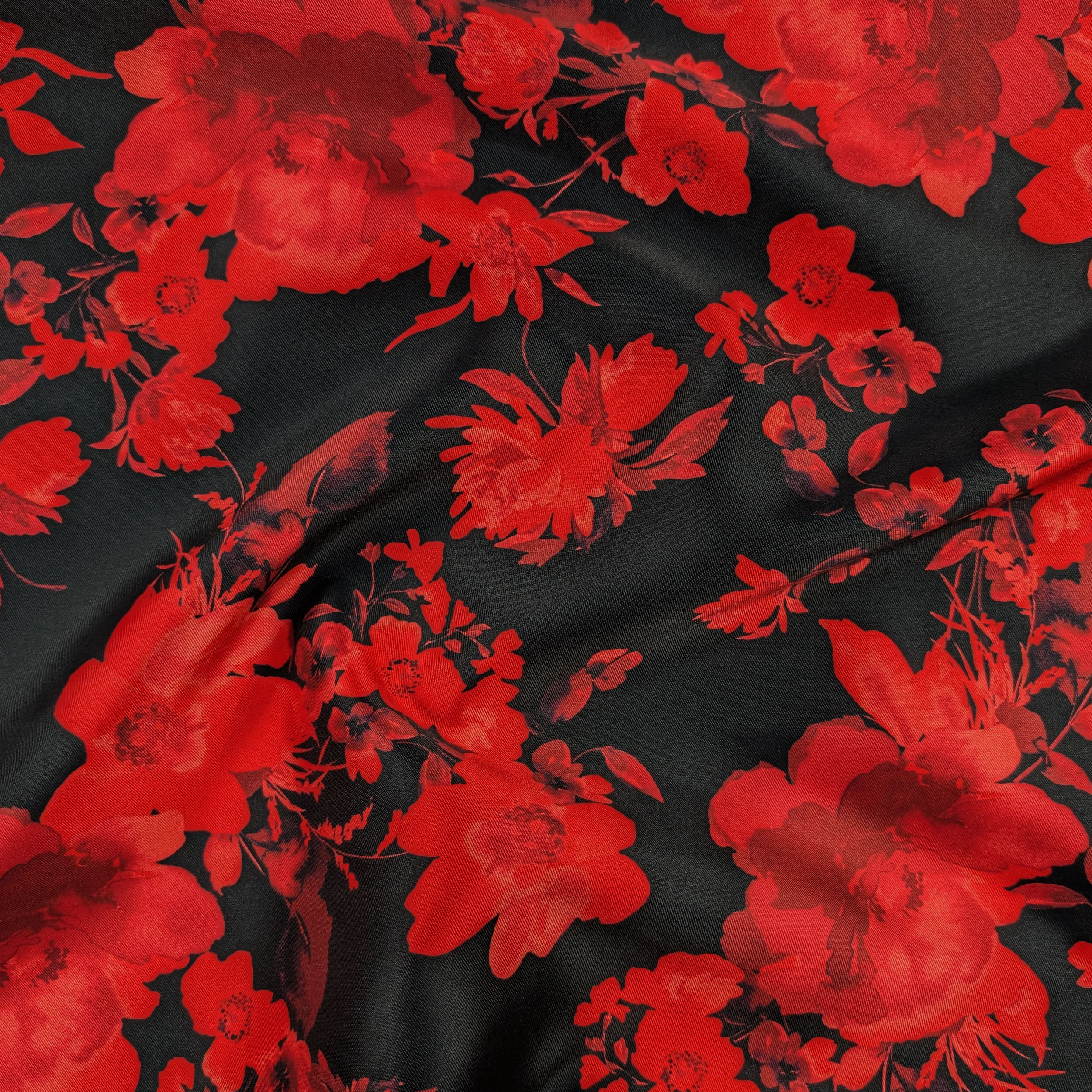 Mikado Alta Moda Italiana Fiori Rossi Image