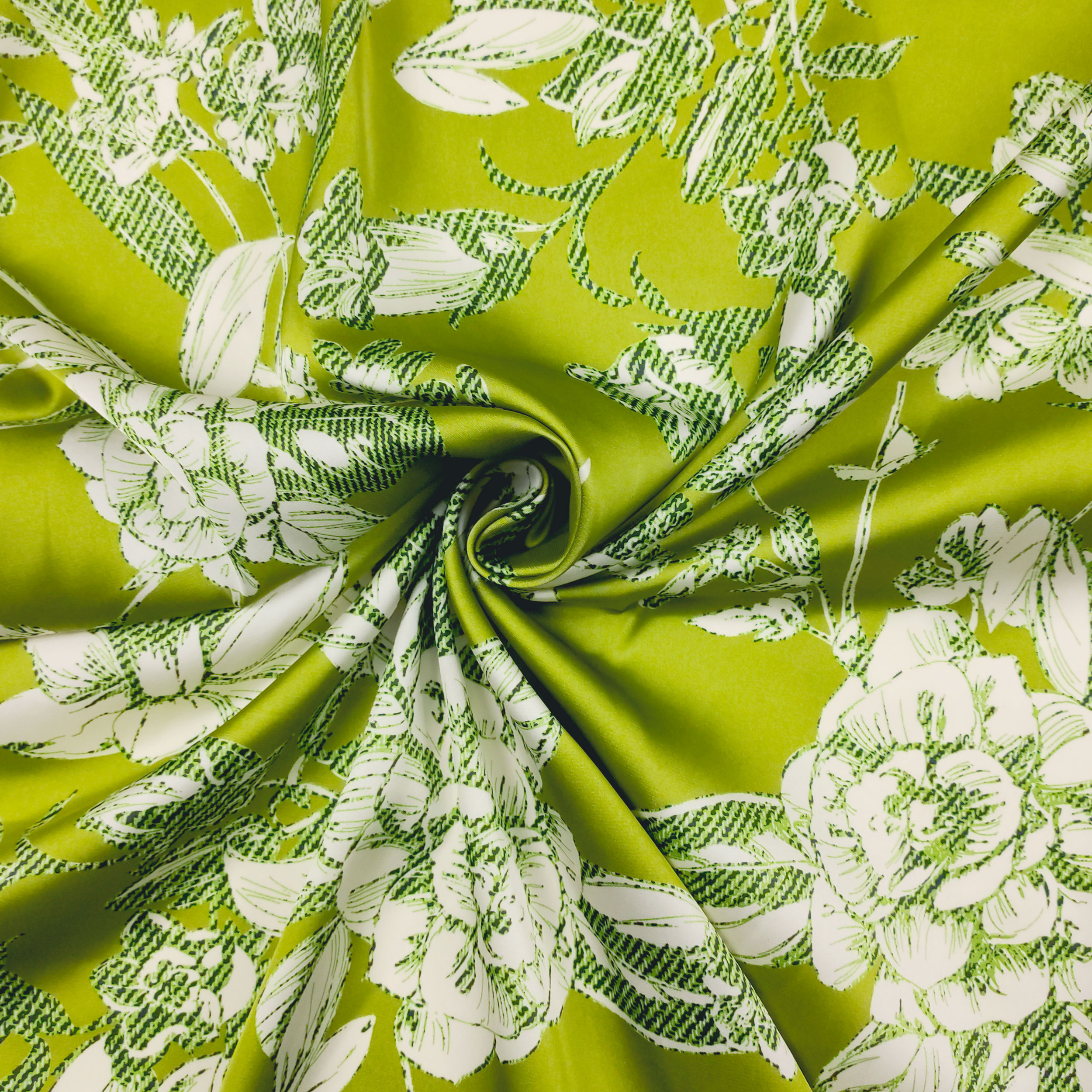 rasetto per abbigliamento verde fiori