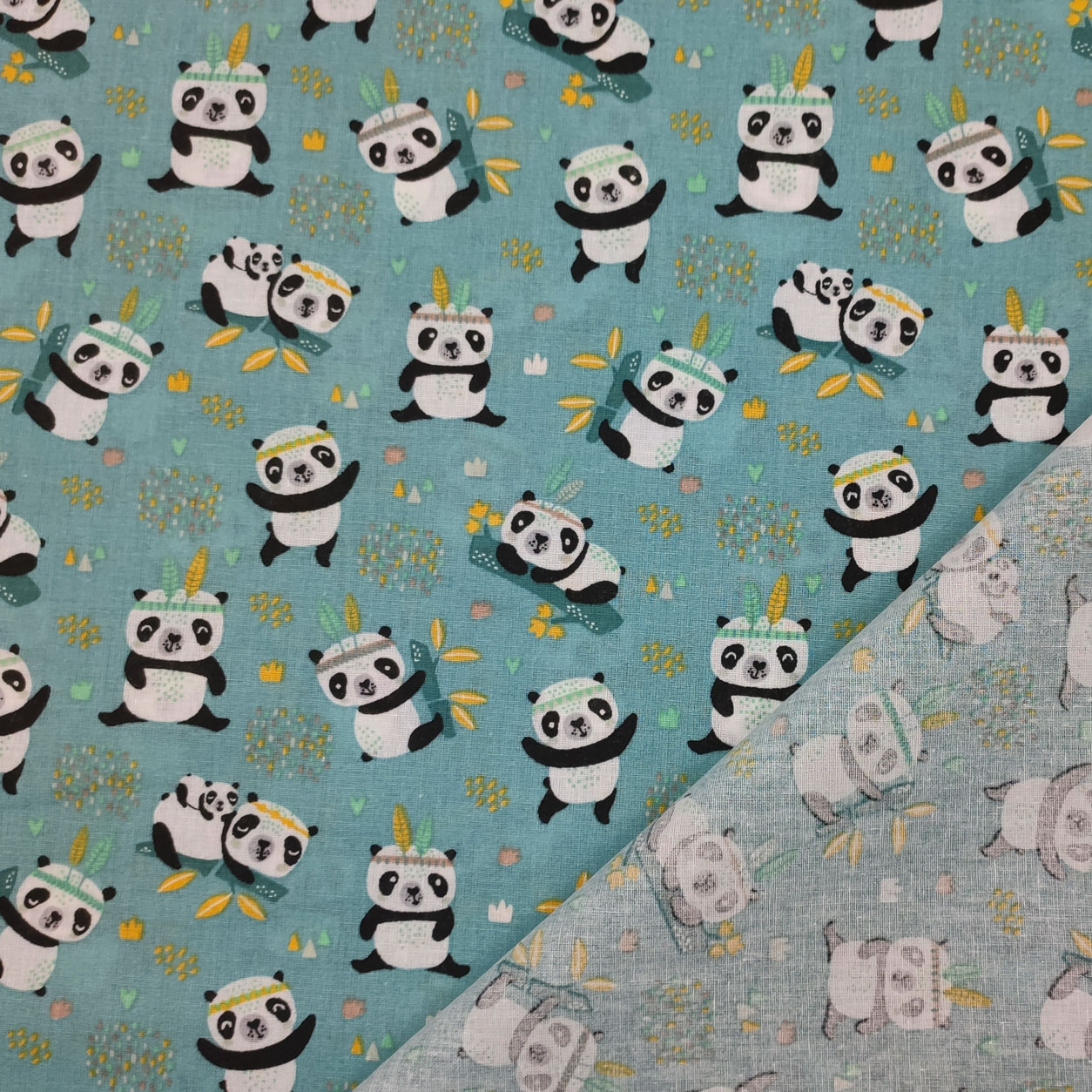 tessuto cotone sfondo azzurro panda