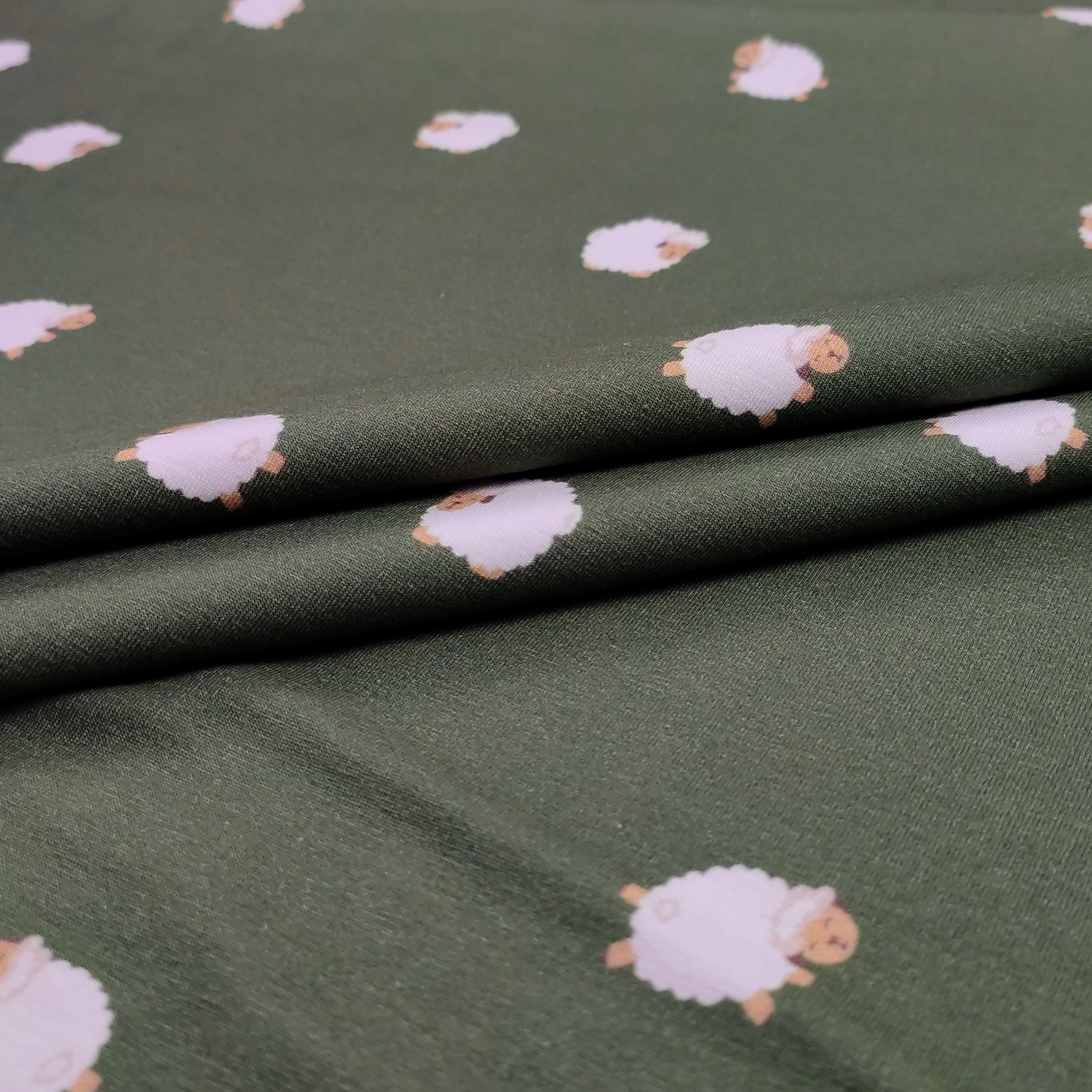 Jersey Cotone Fantasia Pecorelle Sfondo Militare