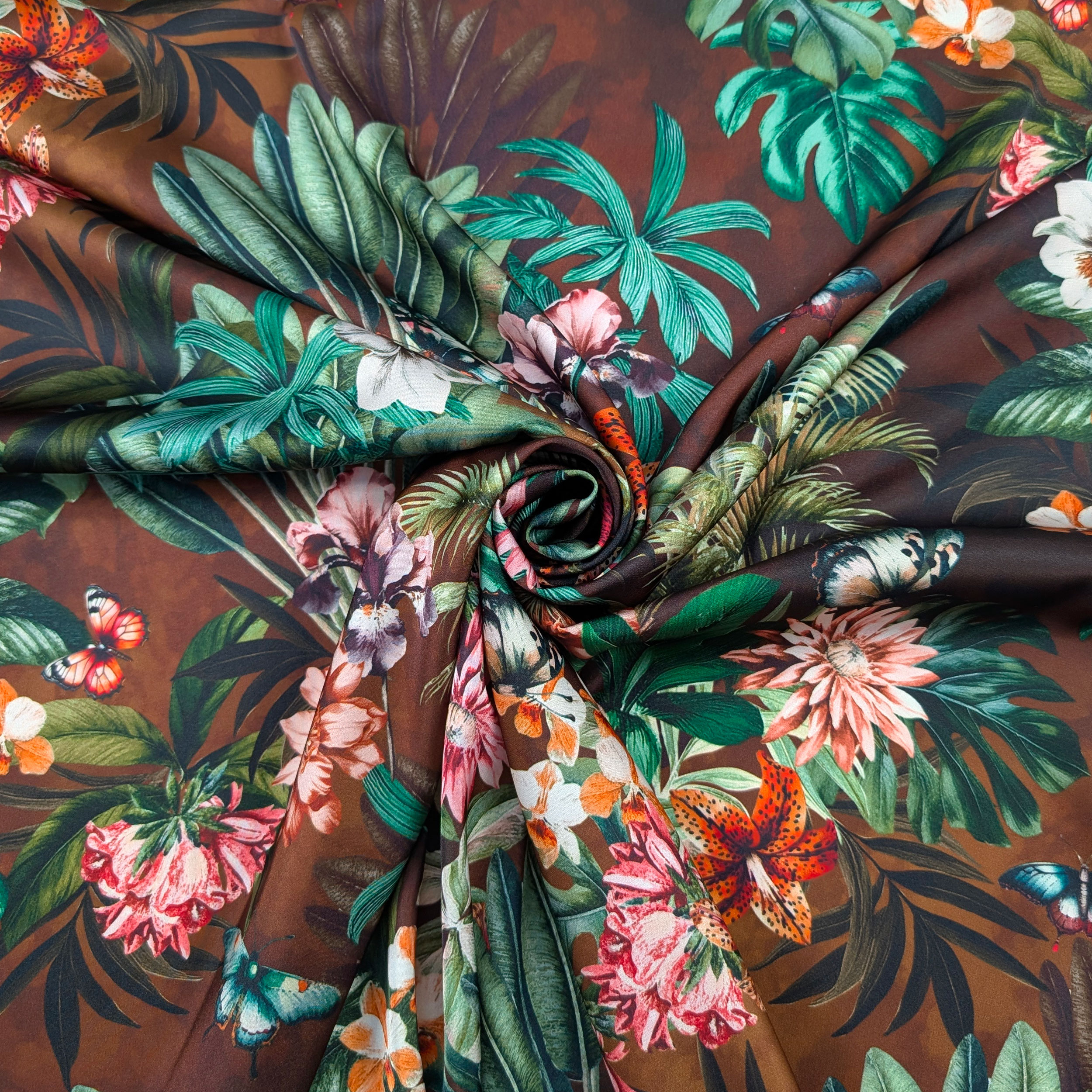 Raso Setato Alta Moda Marrone Fiori e Foglie Tropicali Image