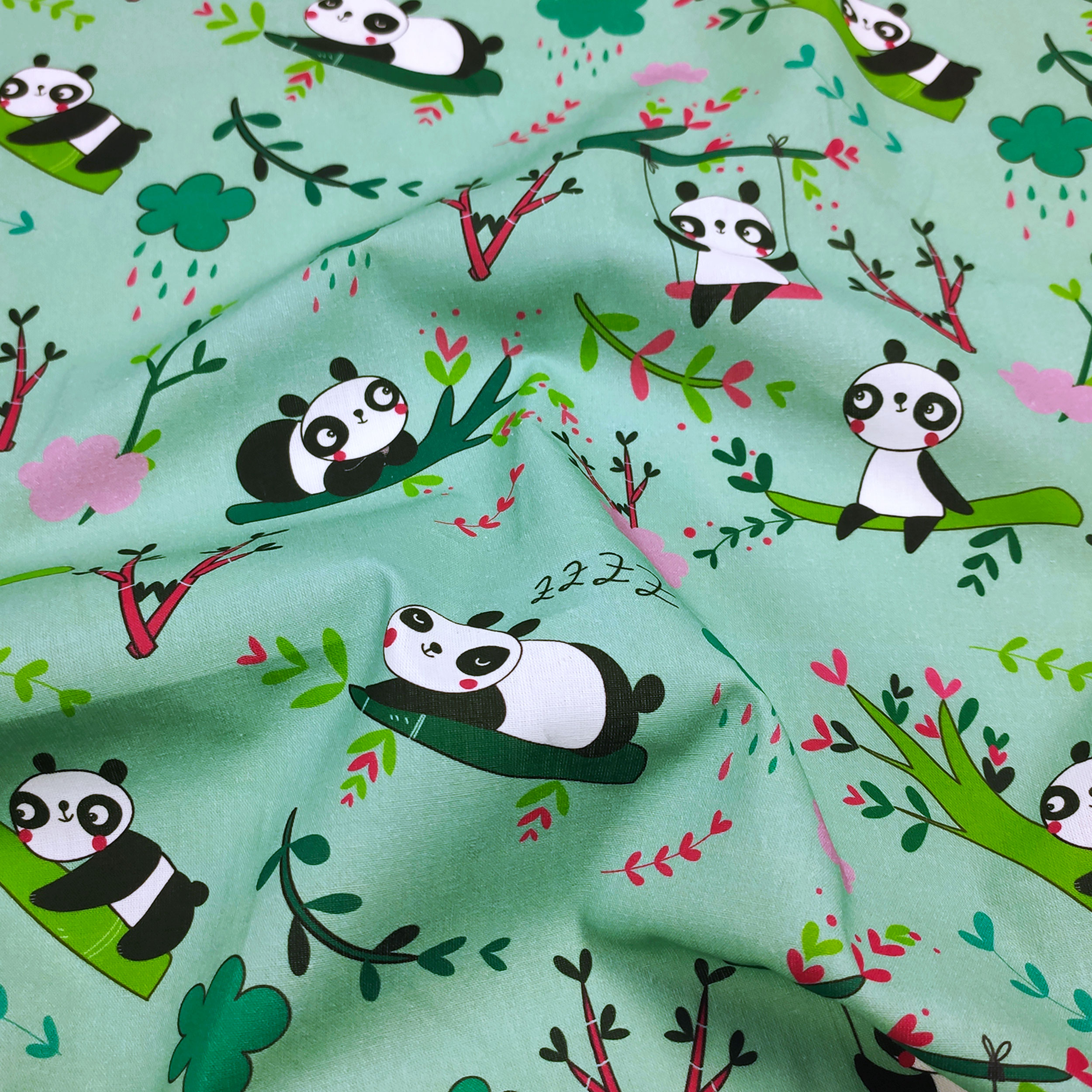Ritaglio Cotone Panda Grandi Sfondo Verde Menta 50x150 cm