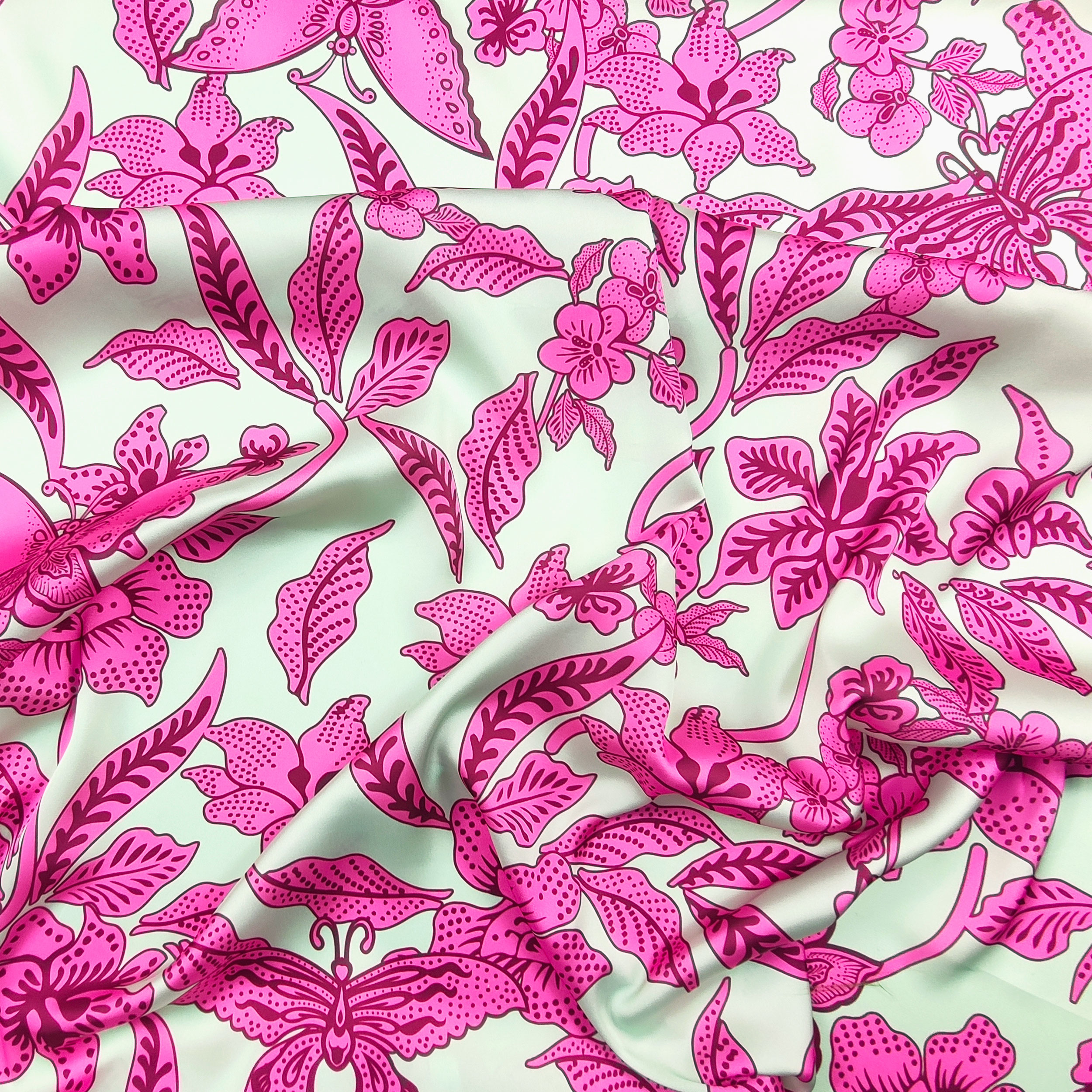 Tessuto Rasetto Alta Moda Fiori Magenta Sfondo Chiaro