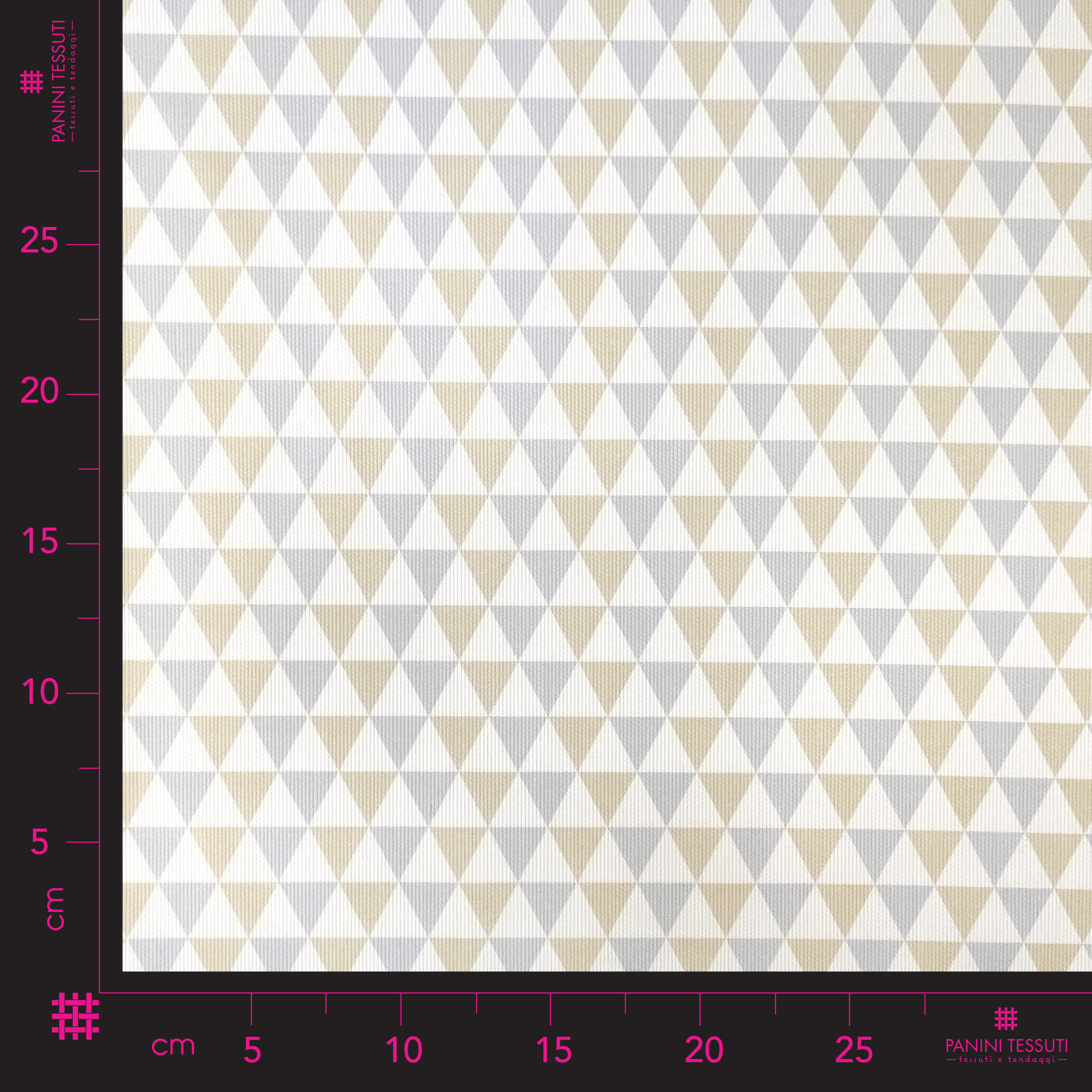 Piquet tessuti triangoli beige