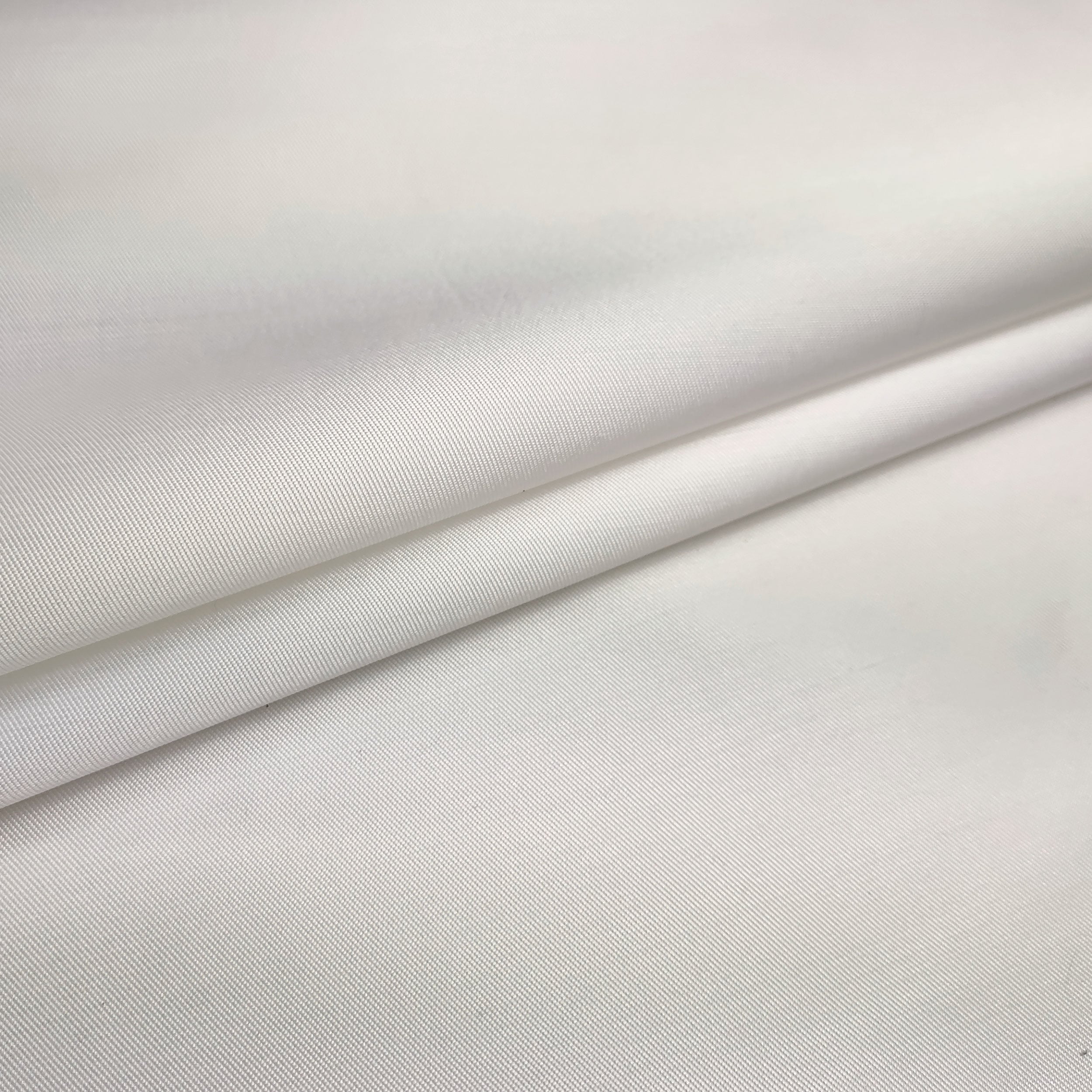 Tessuto Piquet Di Cotone A Fantasia Motivo Astratto Verde Tiffany - Bianco - Fucsia - Iaia Tessuti - Foto 2