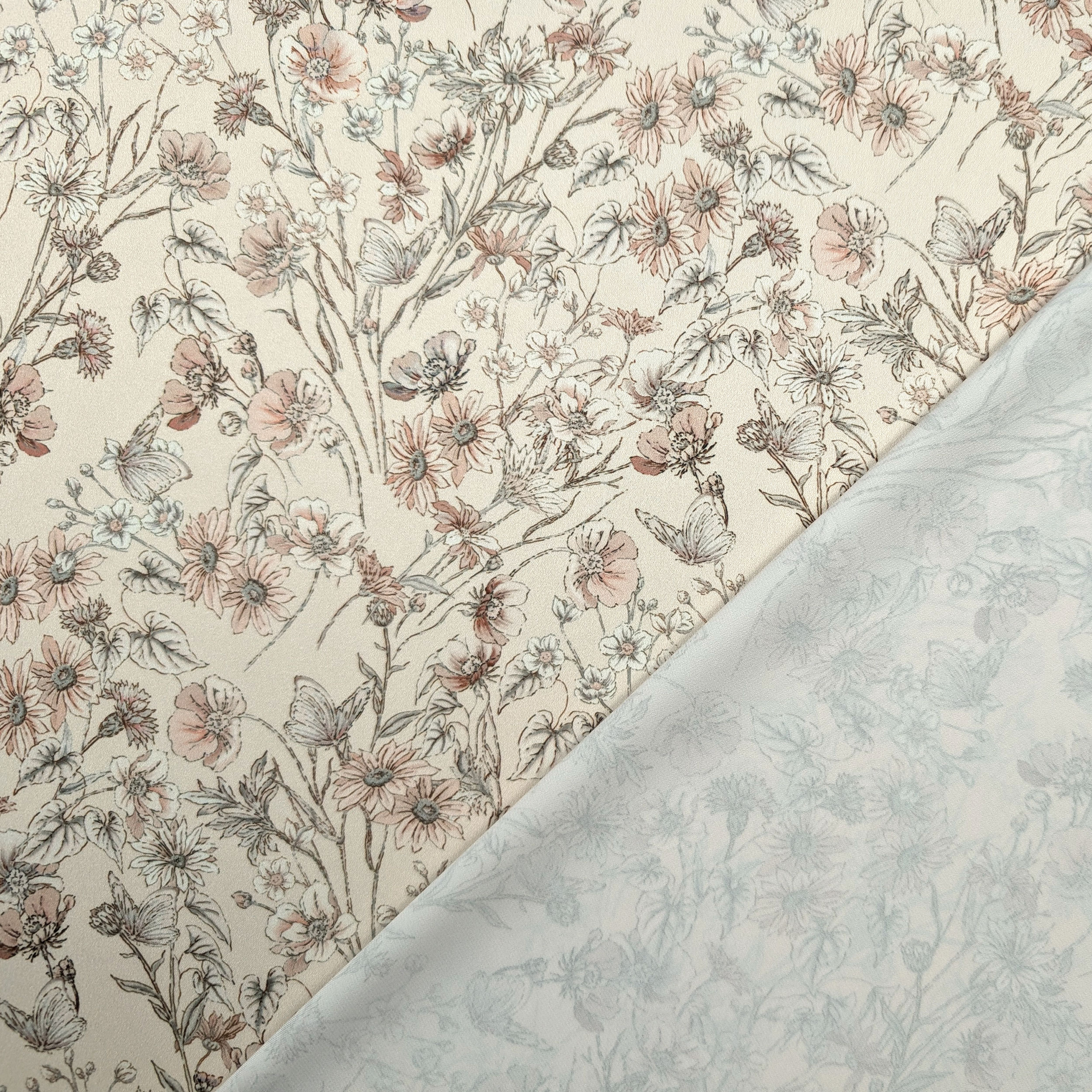Raso Setato Cipria Alta Moda Farfalle e Fiori Image