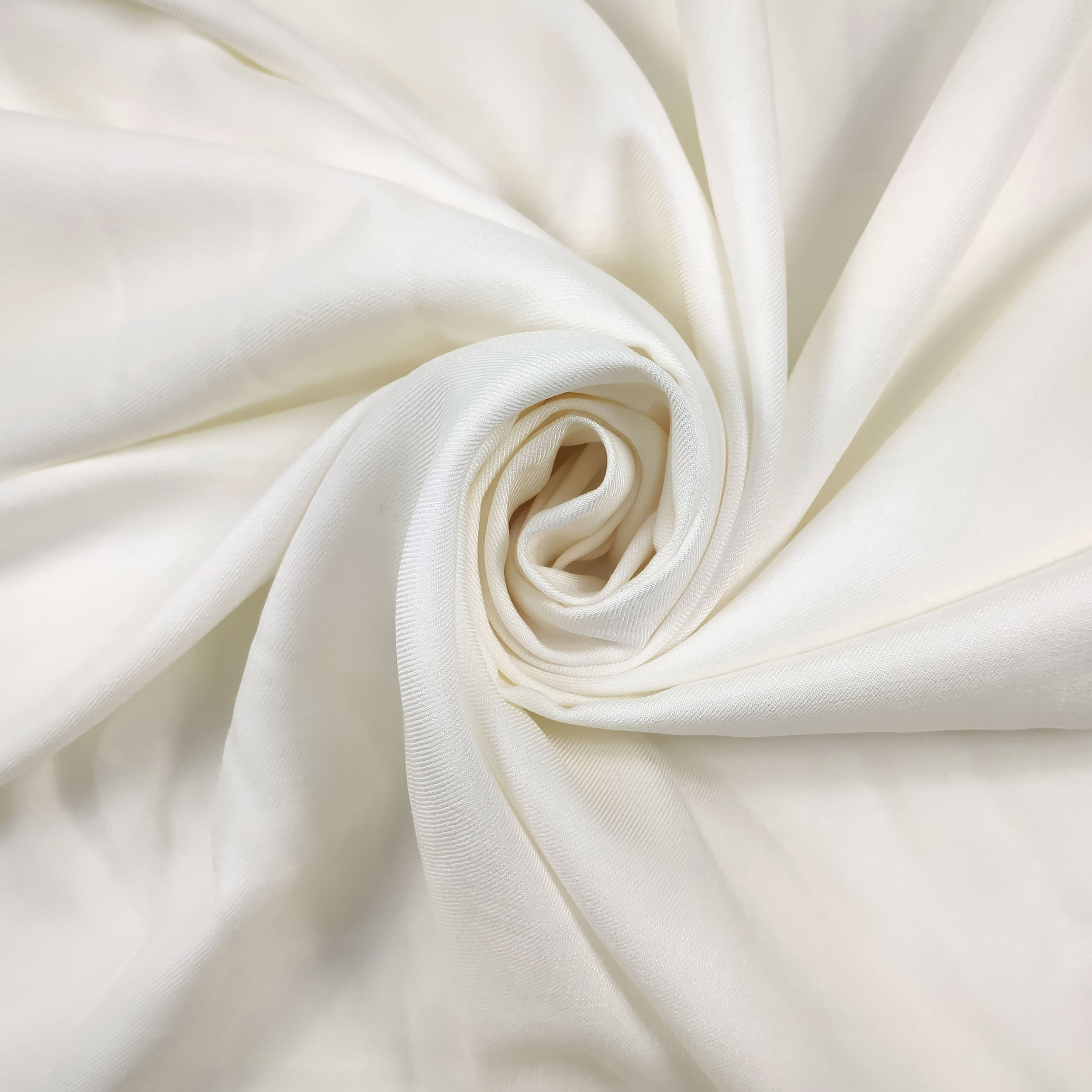 Flanellina Bianca in Misto Seta Cotone e Viscosa