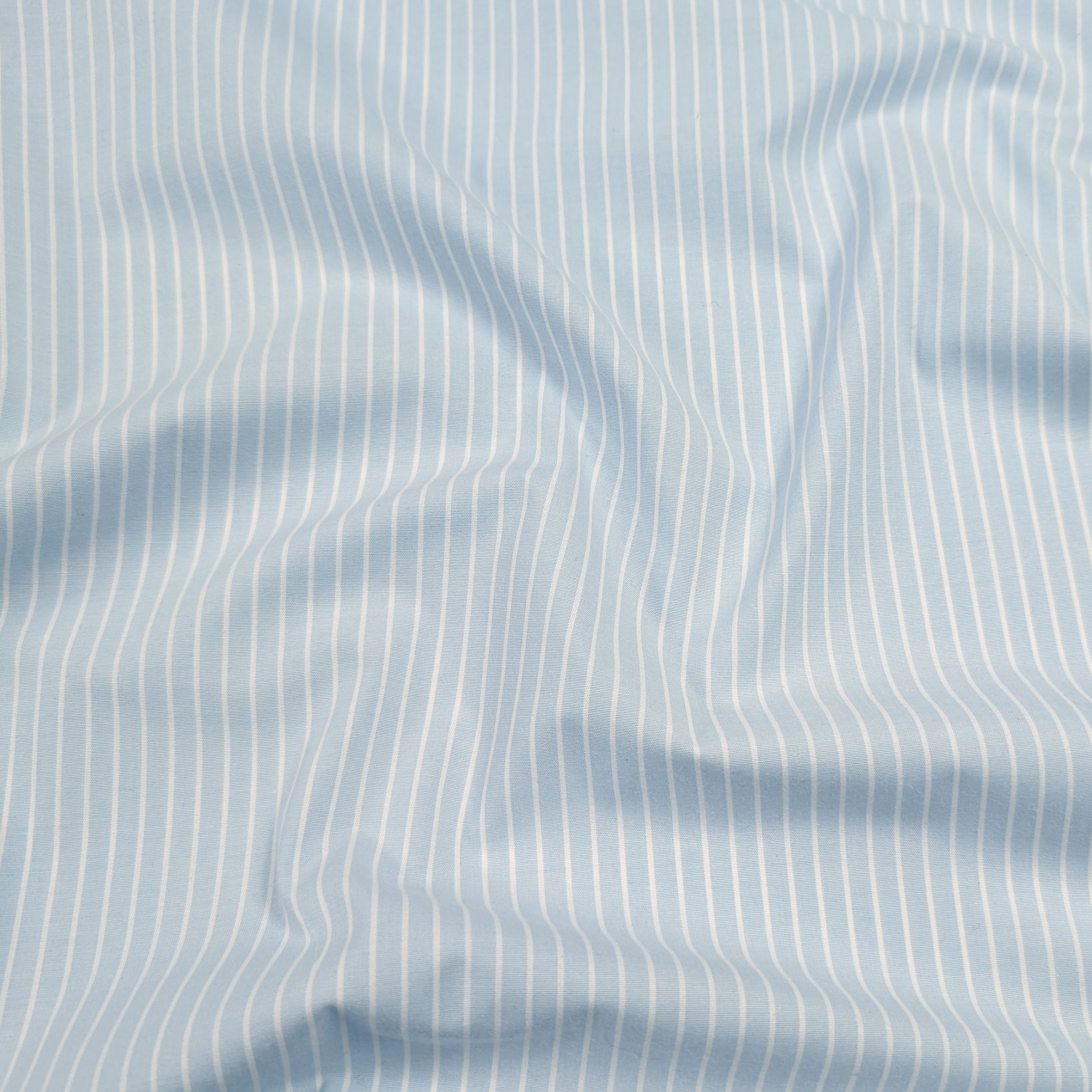 Cotone per Camiceria Elasticizzato Azzurro Righe Bianche Image