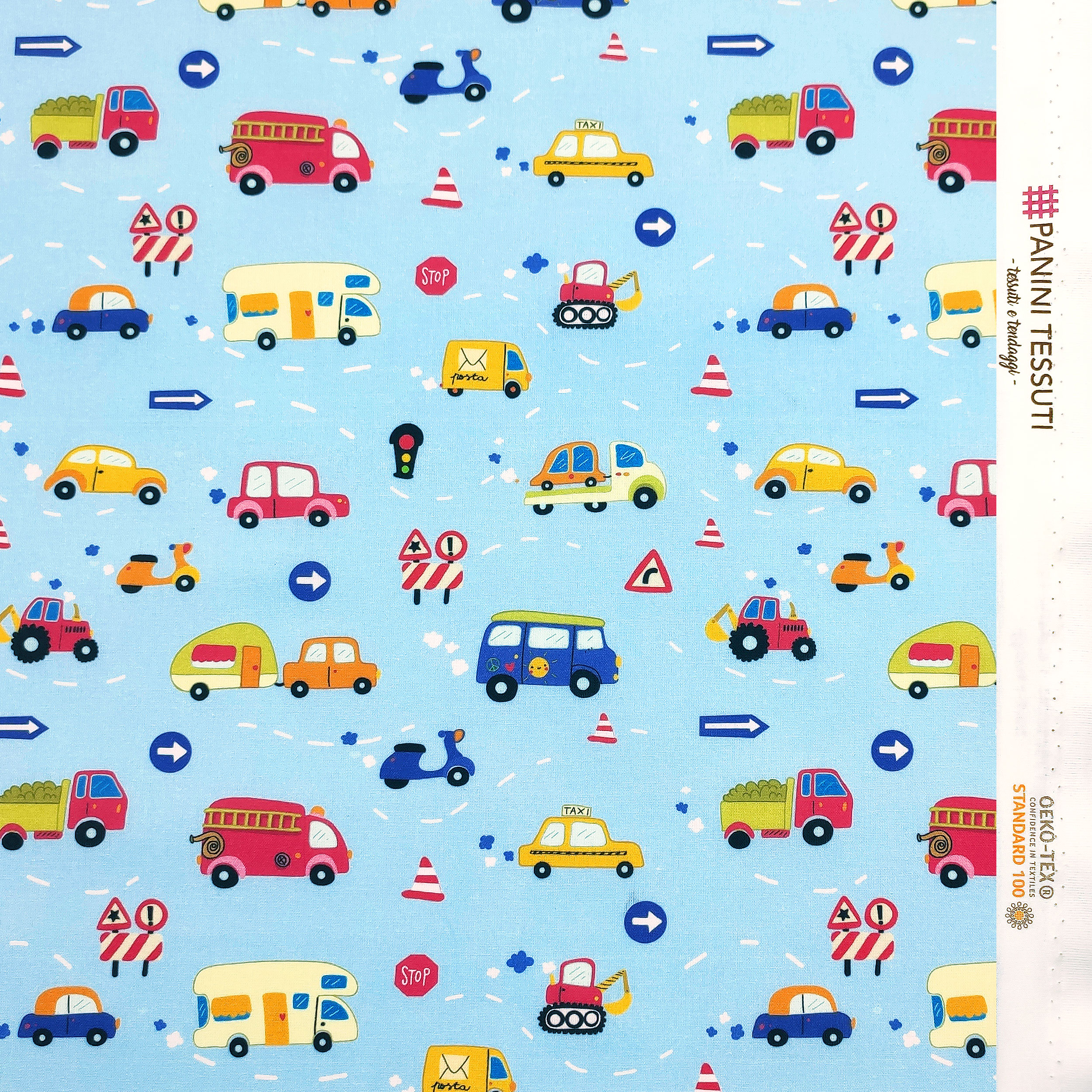 Ritaglio Cotone Macchinine Piccole Sfondo Azzurro 50x150 cm