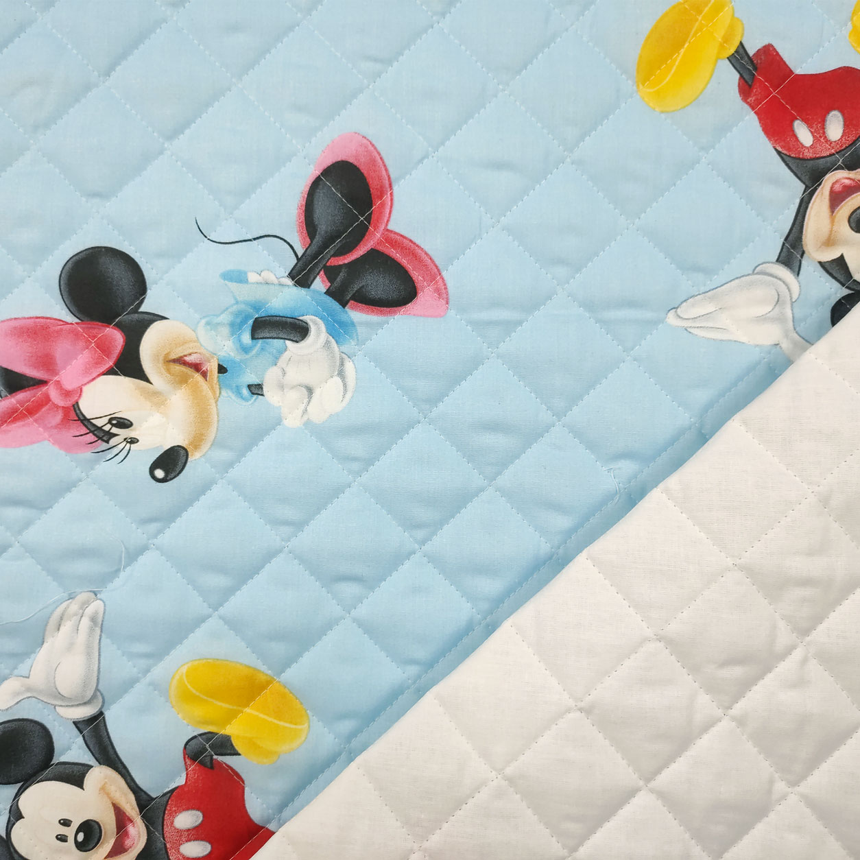 trapunta-disney-topolino-e-minnie-azzurro